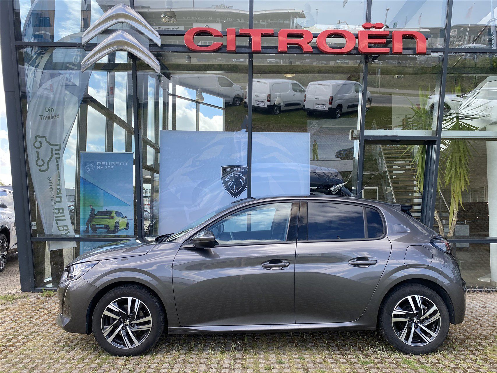 Billede af Peugeot 208 1,2 PureTech Allure Sky 100HK 5d 6g