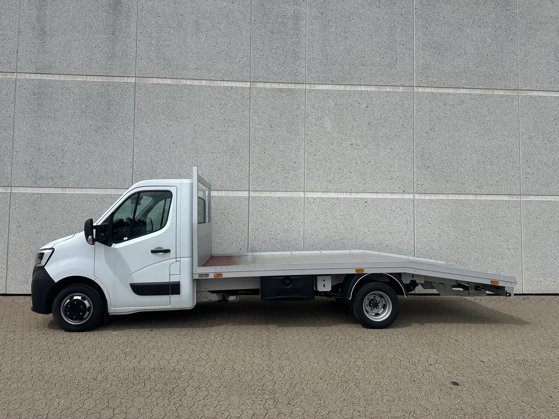 Billede af Renault Master T35 L4 2,3 DCI TwinTurbo RWD tvillingehjul 165HK Ladv./Chas. 6g