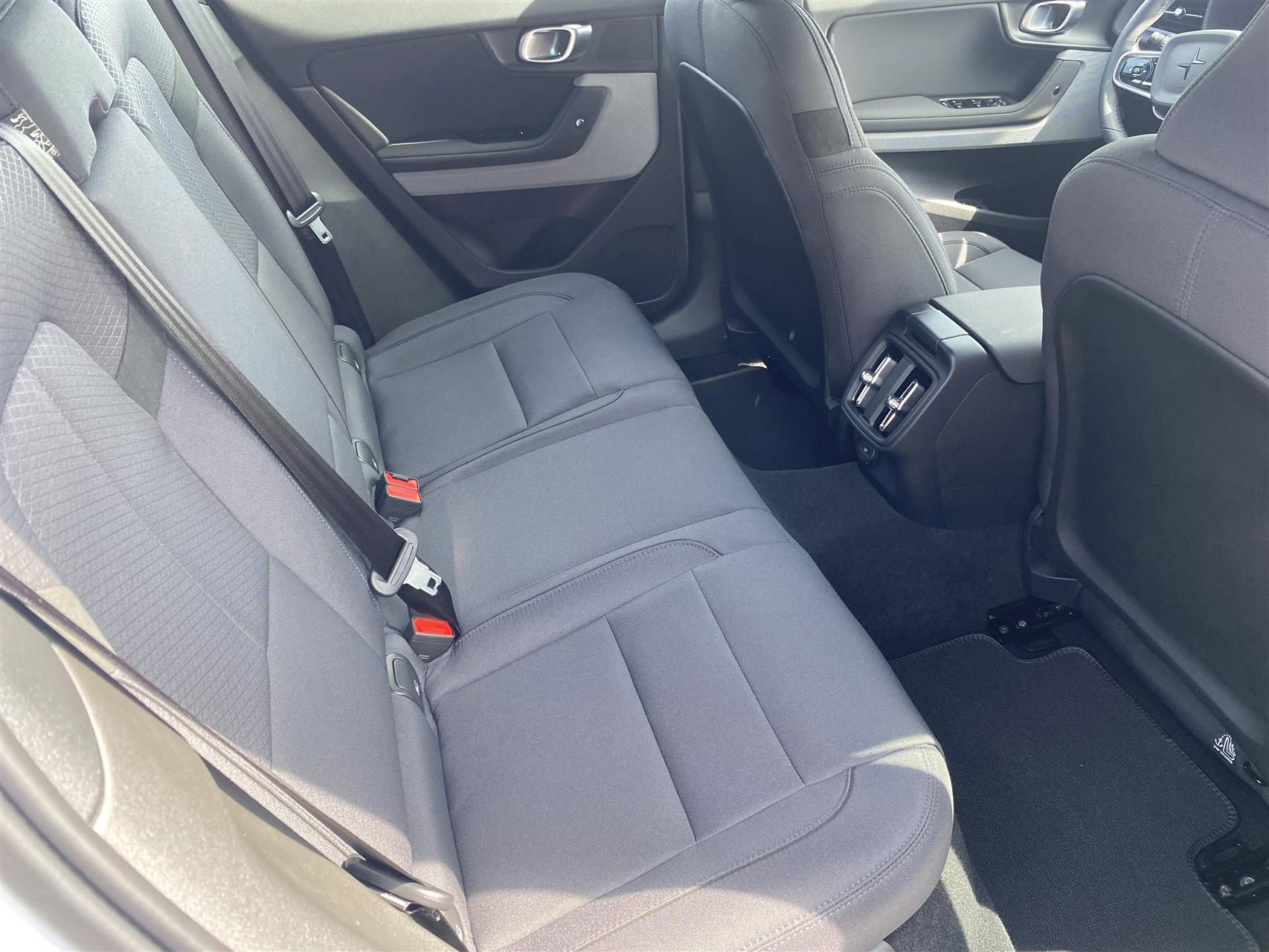 Billede af Polestar 2 EL Long range Dual motor AWD 421HK 5d Aut.