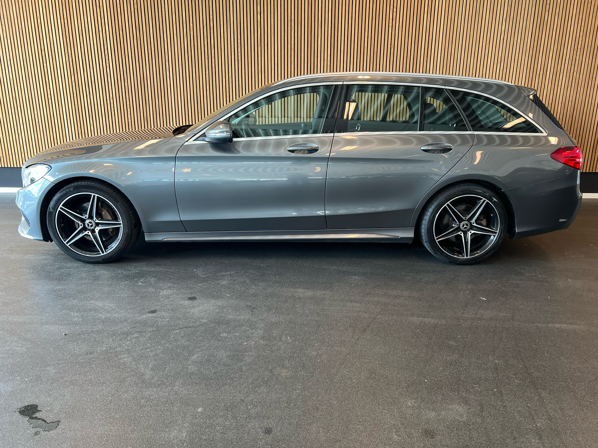 Billede af Mercedes-Benz C220 d T 2,1 Bluetec AMG Line 9G-Tronic 170HK Stc Aut.