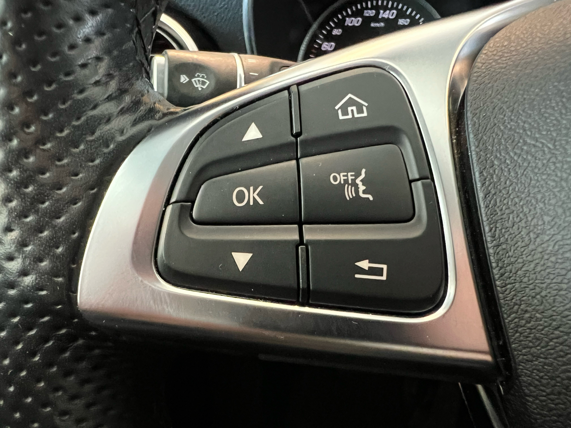 Billede af Mercedes-Benz C220 d T 2,1 Bluetec AMG Line 9G-Tronic 170HK Stc Aut.