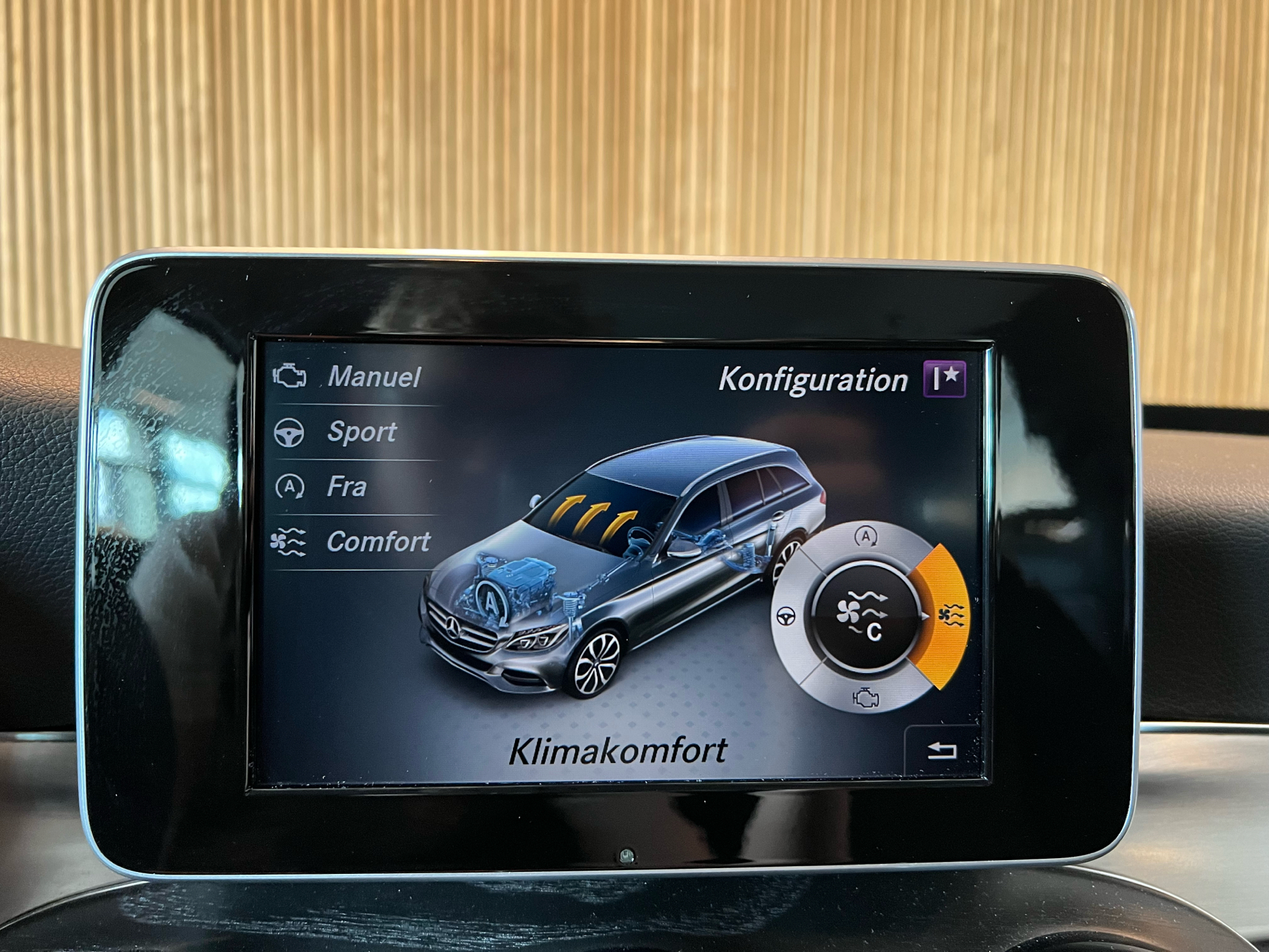 Billede af Mercedes-Benz C220 d T 2,1 Bluetec AMG Line 9G-Tronic 170HK Stc Aut.