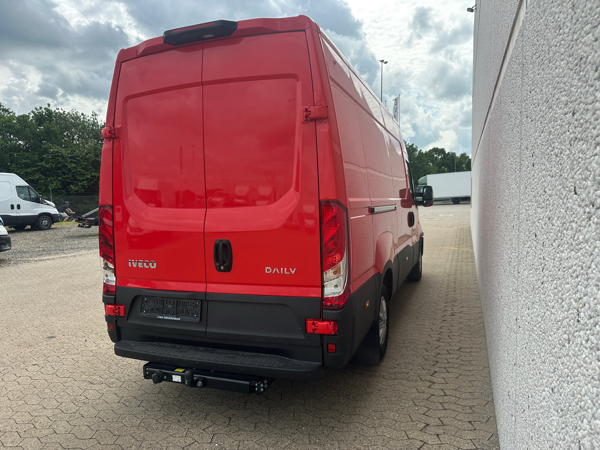 Billede af Iveco Daily 35S18 12m3 3,0 D 180HK Van 8g Aut.