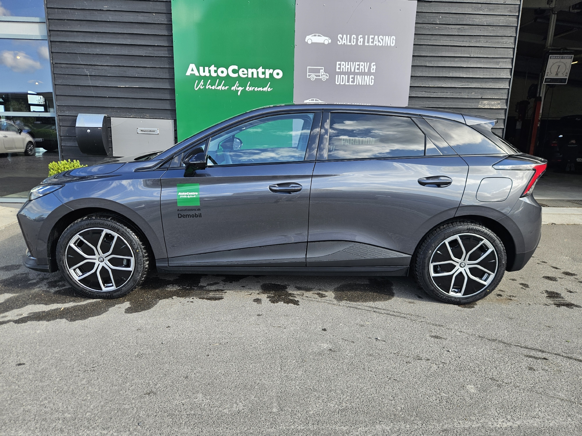 Billede af MG MG4 Electric EL Luxury Long Range 204HK 5d Aut.