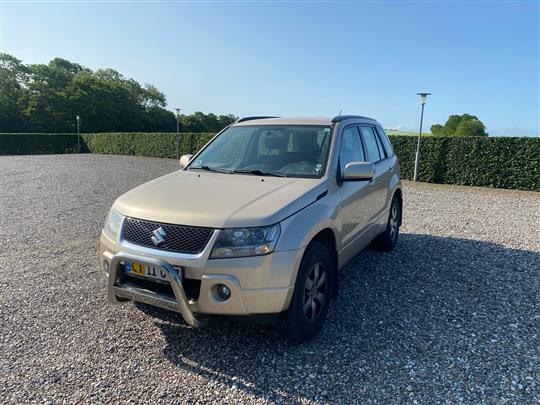 Suzuki Grand Vitara 2,0 GLS 4x4 140HK Van Aut.