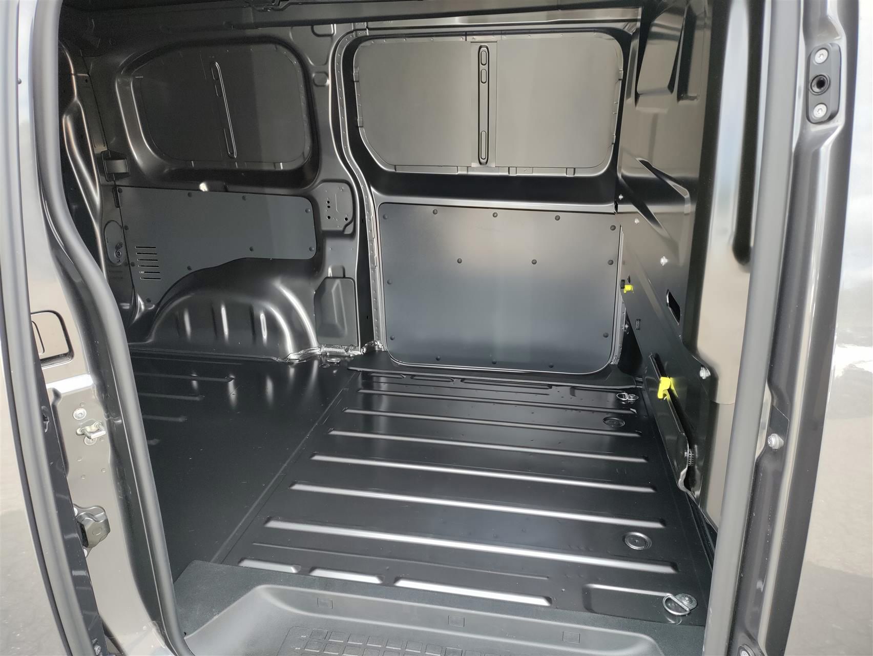 Billede af Peugeot Expert L2 2,0 BlueHDi Premium 144HK Van 6g