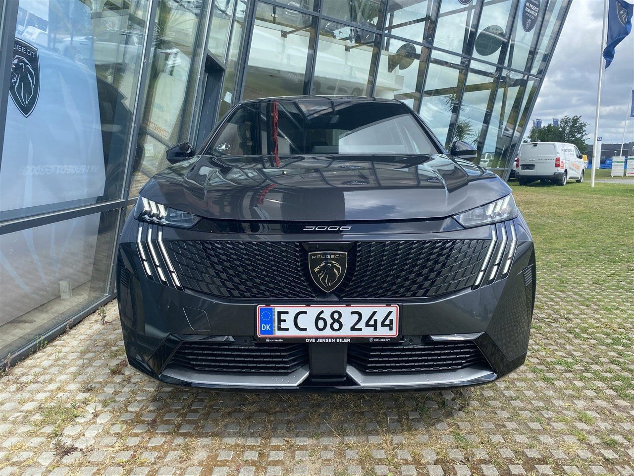 Billede af Peugeot e-3008 EL GT Pack 210HK 5d Aut.