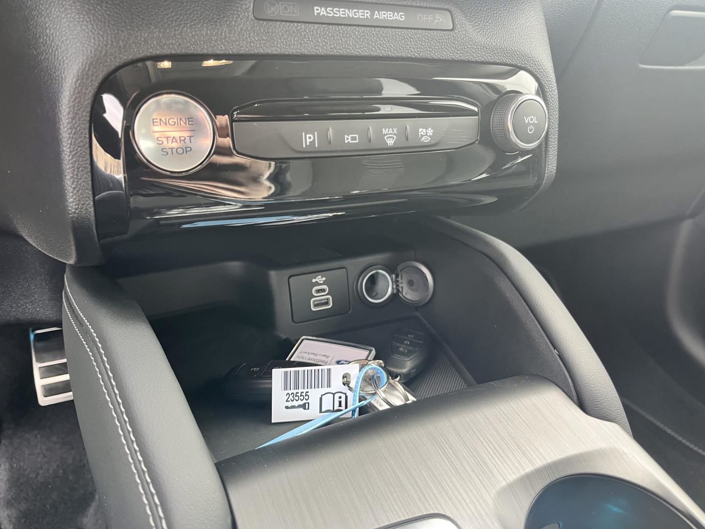 Billede af Ford Kuga 2,5 Plugin-hybrid Active X CVT 243HK 5d Aut.
