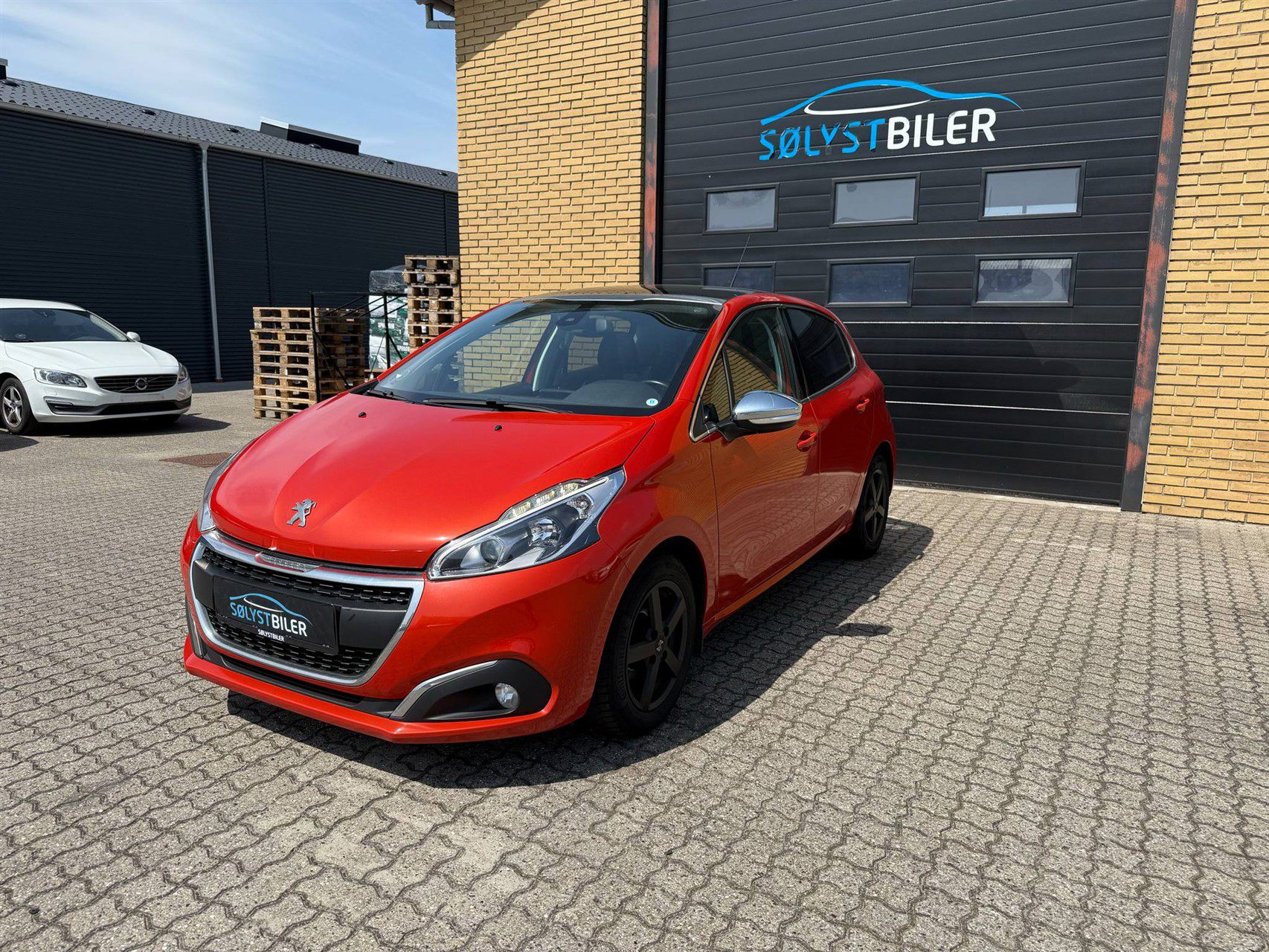 Billede af Peugeot 208 1,6 BlueHDi Desire Sky 100HK 5d