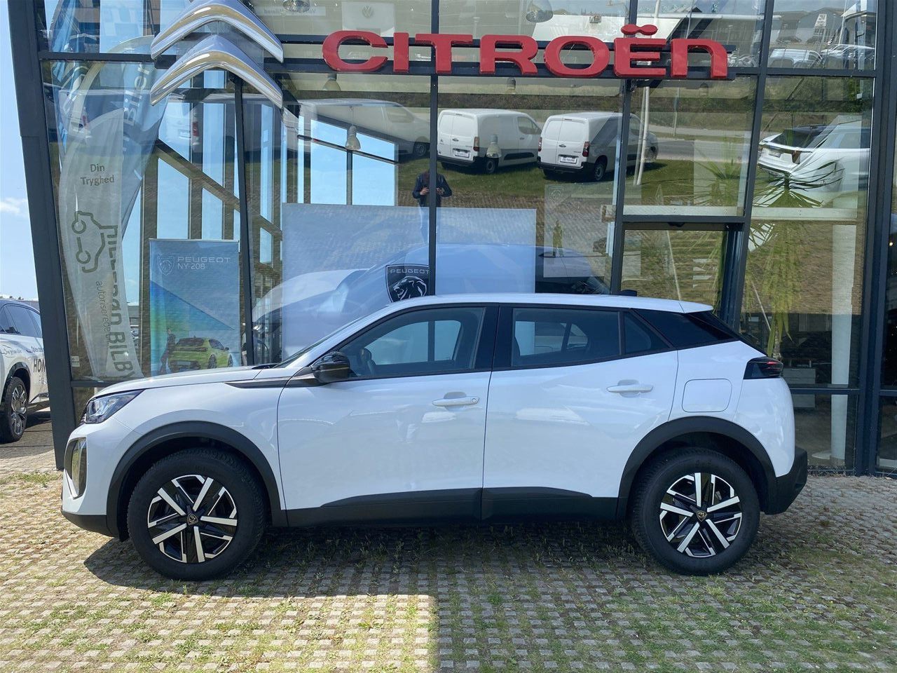 Billede af Peugeot 2008 1,2 PureTech Active+ 100HK 5d 6g