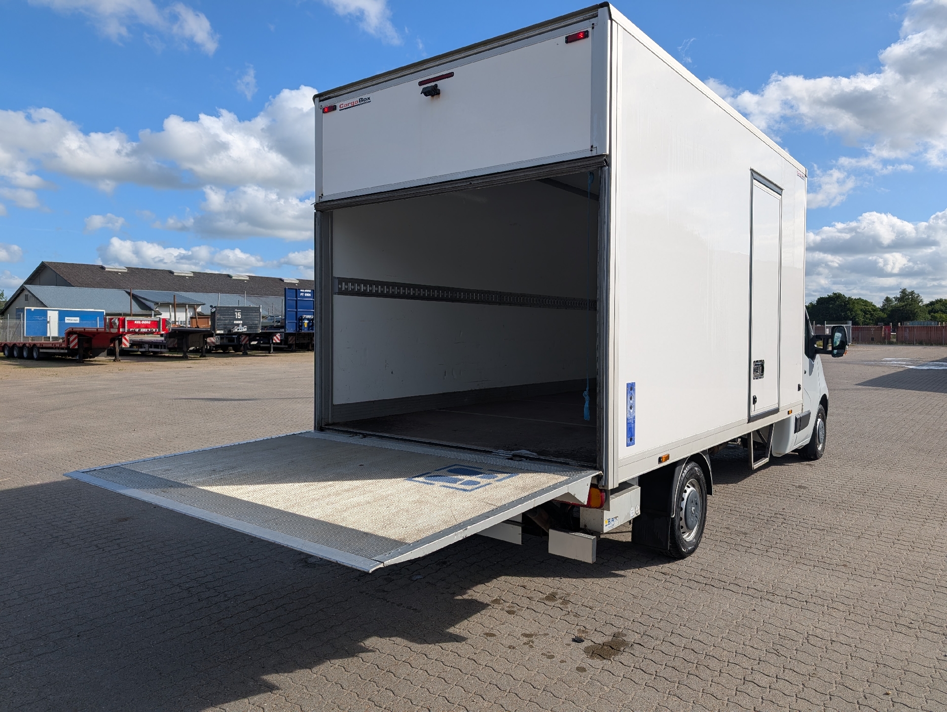 Billede af Renault Master T35 L3H1 2,3 DCI start/stop 170HK Ladv./Chas. 6g