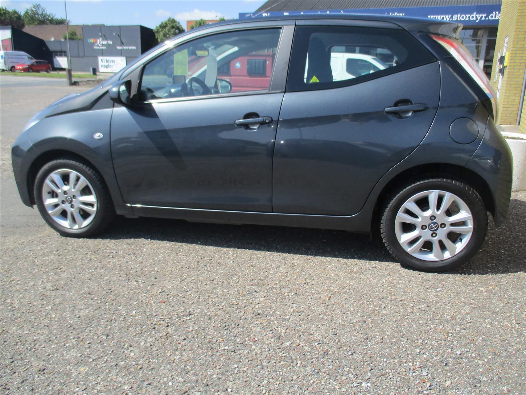 Billede af Toyota Aygo 1,0 VVT-I X-Play + Plus pakke 69HK 5d