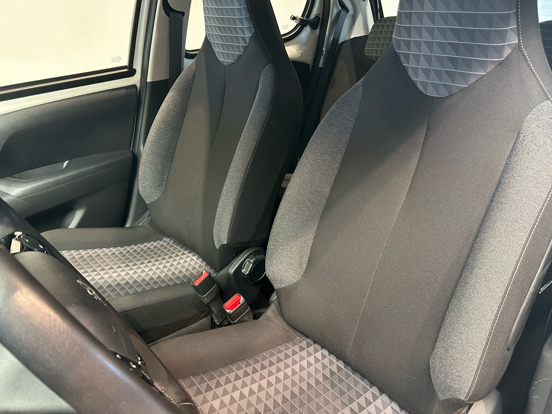 Billede af Peugeot 108 1,0 e-Vti Evolution 72HK 5d