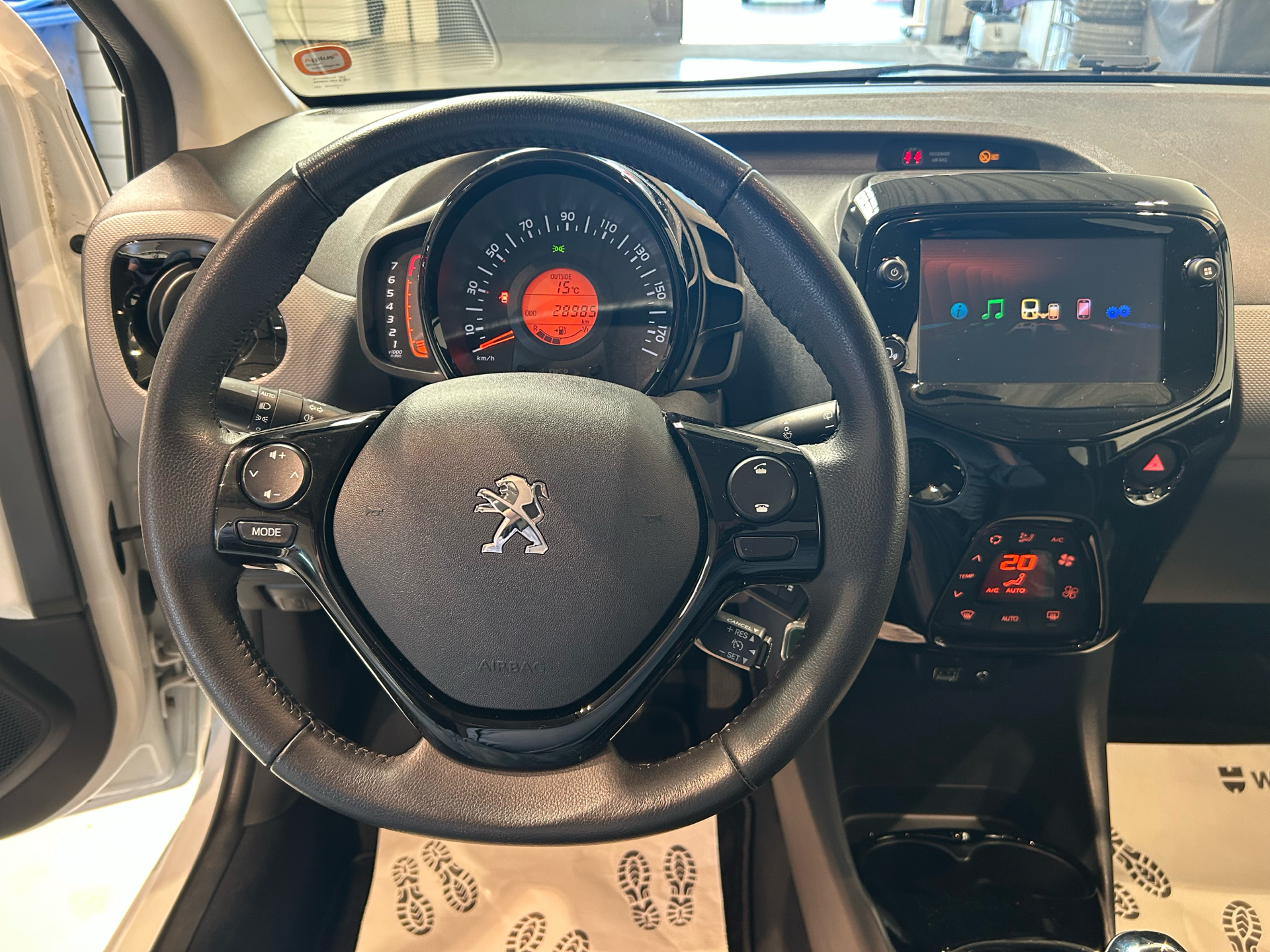 Billede af Peugeot 108 1,0 e-Vti Evolution 72HK 5d