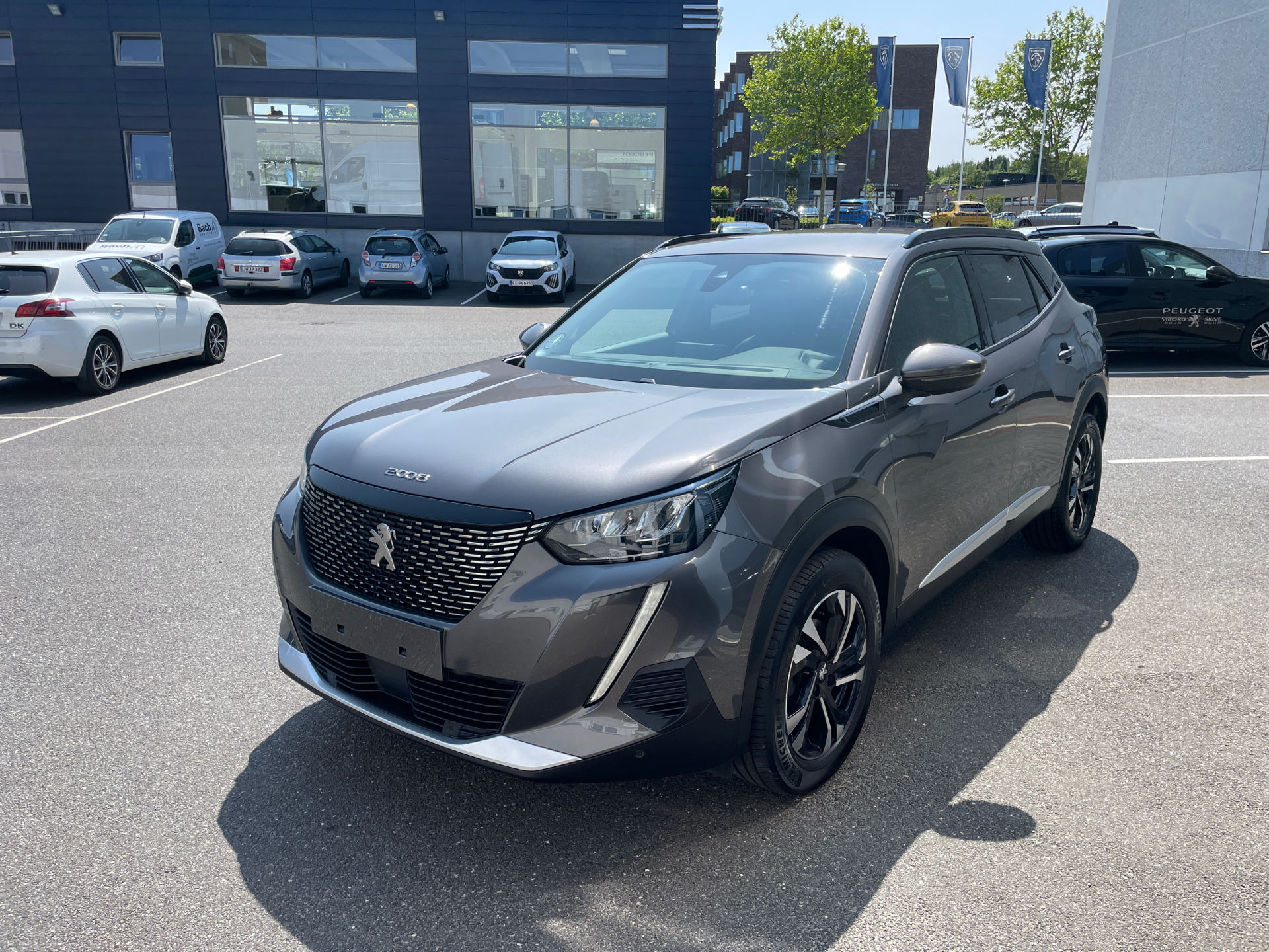 Billede af Peugeot 2008 1,2 PureTech Edition 210+ EAT8 130HK 5d 8g Aut.