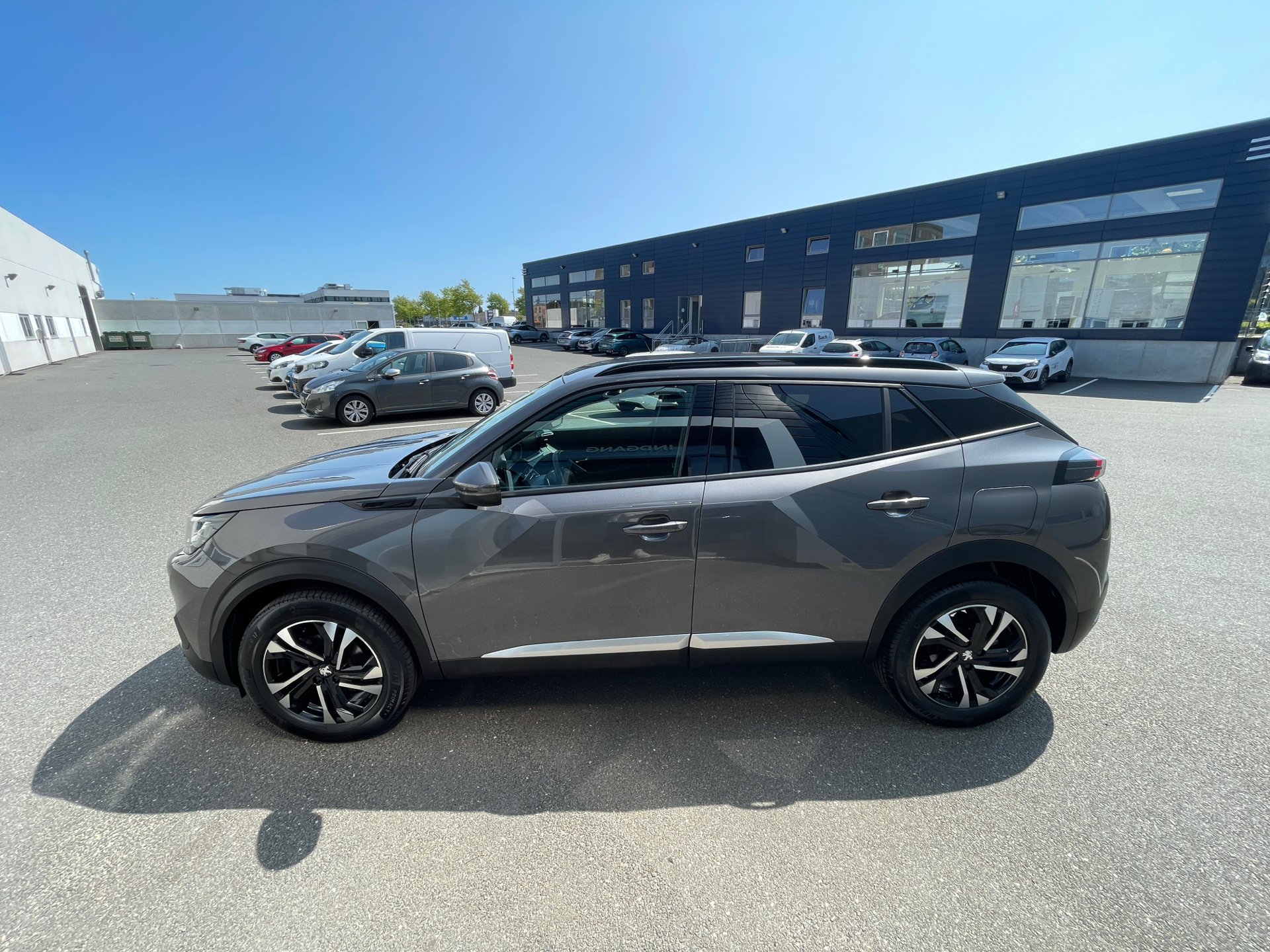 Billede af Peugeot 2008 1,2 PureTech Edition 210+ EAT8 130HK 5d 8g Aut.