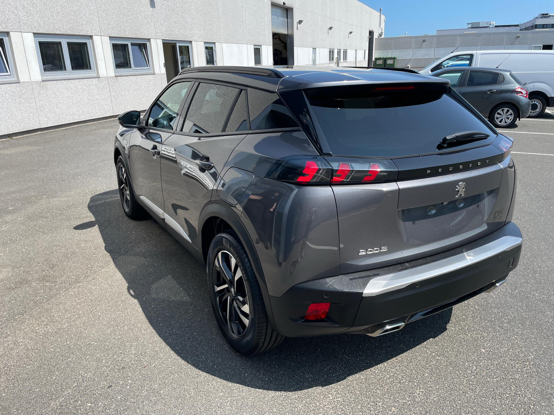 Billede af Peugeot 2008 1,2 PureTech Edition 210+ EAT8 130HK 5d 8g Aut.