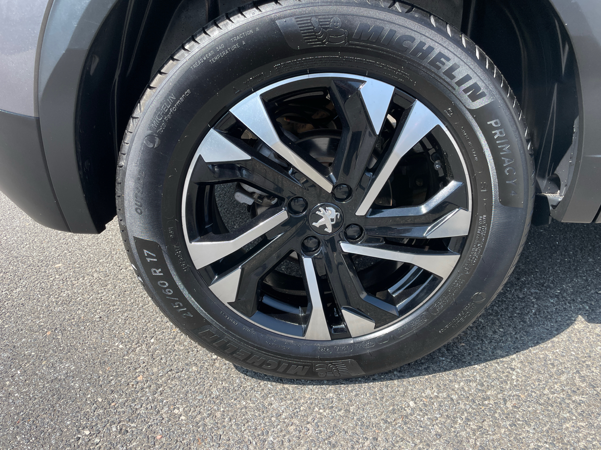 Billede af Peugeot 2008 1,2 PureTech Edition 210+ EAT8 130HK 5d 8g Aut.