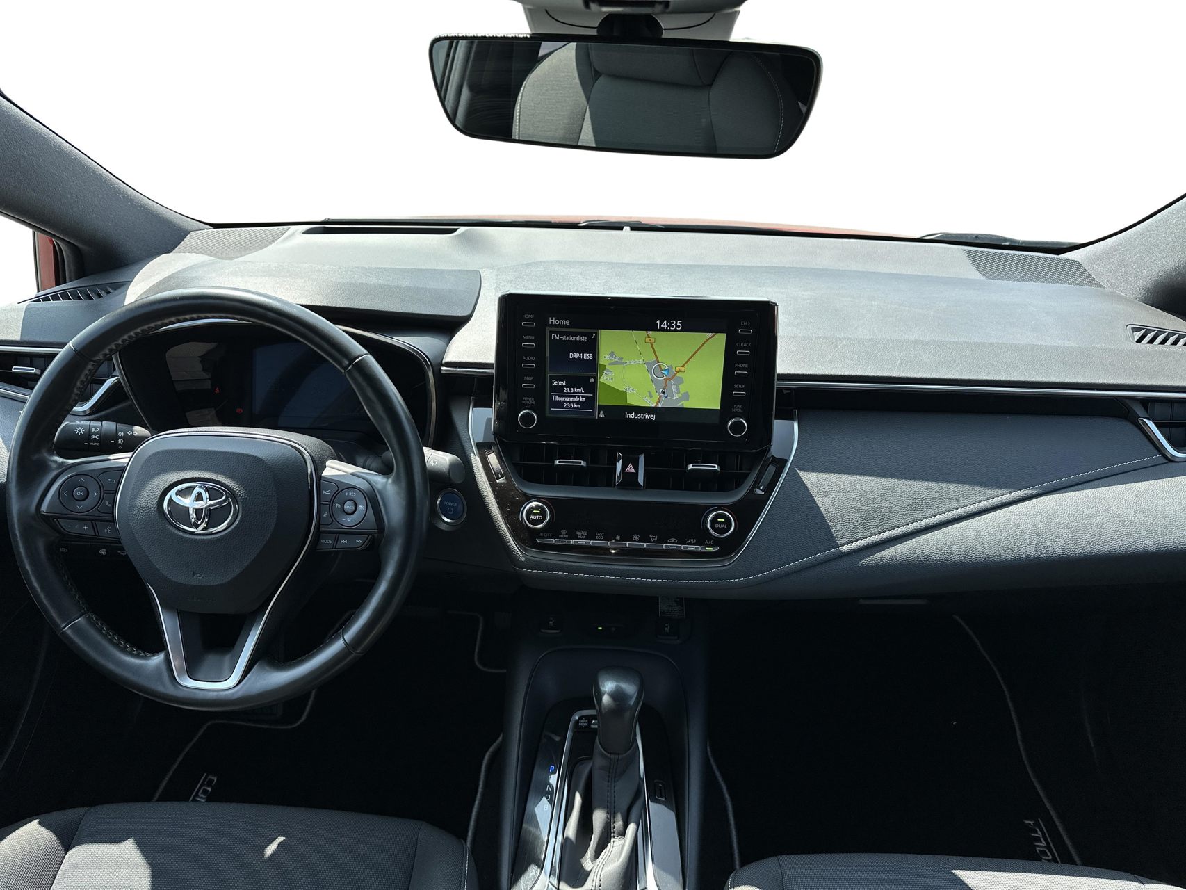 Billede af Toyota Corolla Touring Sports 1,8 Hybrid H3 Smart E-CVT 122HK Stc Trinl. Gear