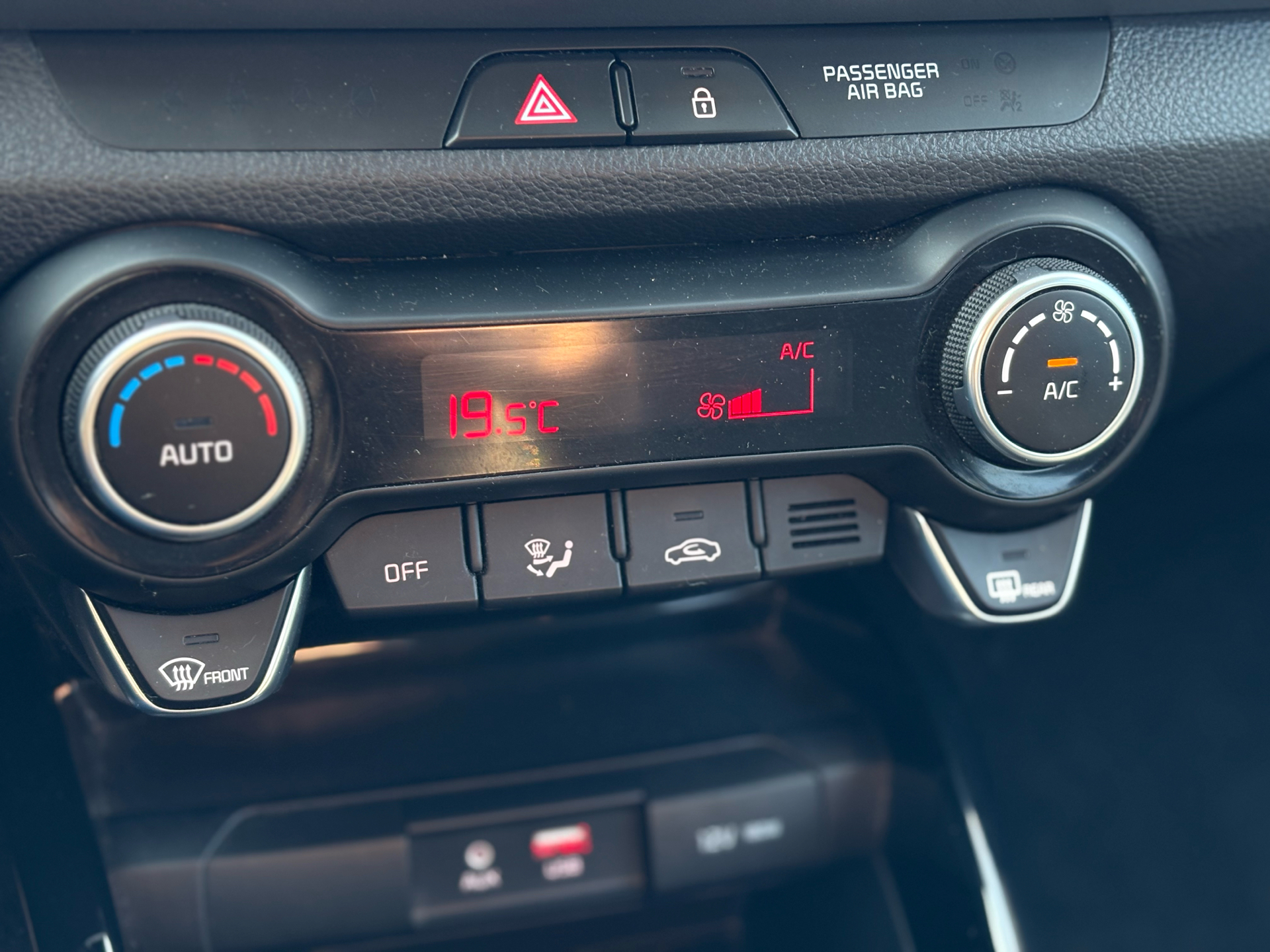 Billede af Kia Stonic 1,0 T-GDI Vision DCT 120HK 5d 7g Aut.