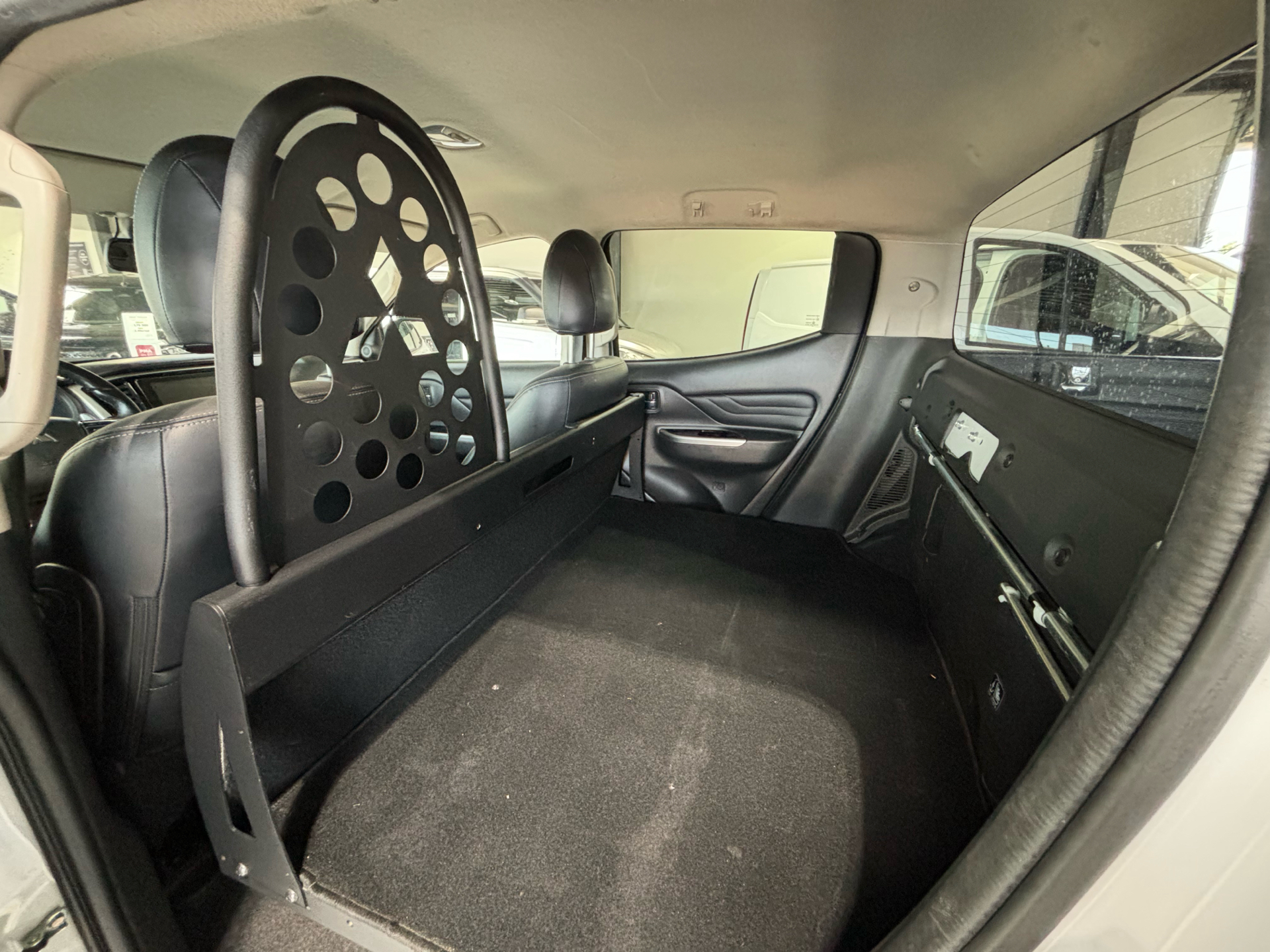 Billede af Mitsubishi L200 Dob. Cab 2,2 DI-D Instyle 4WD 150HK DobKab 6g Aut.