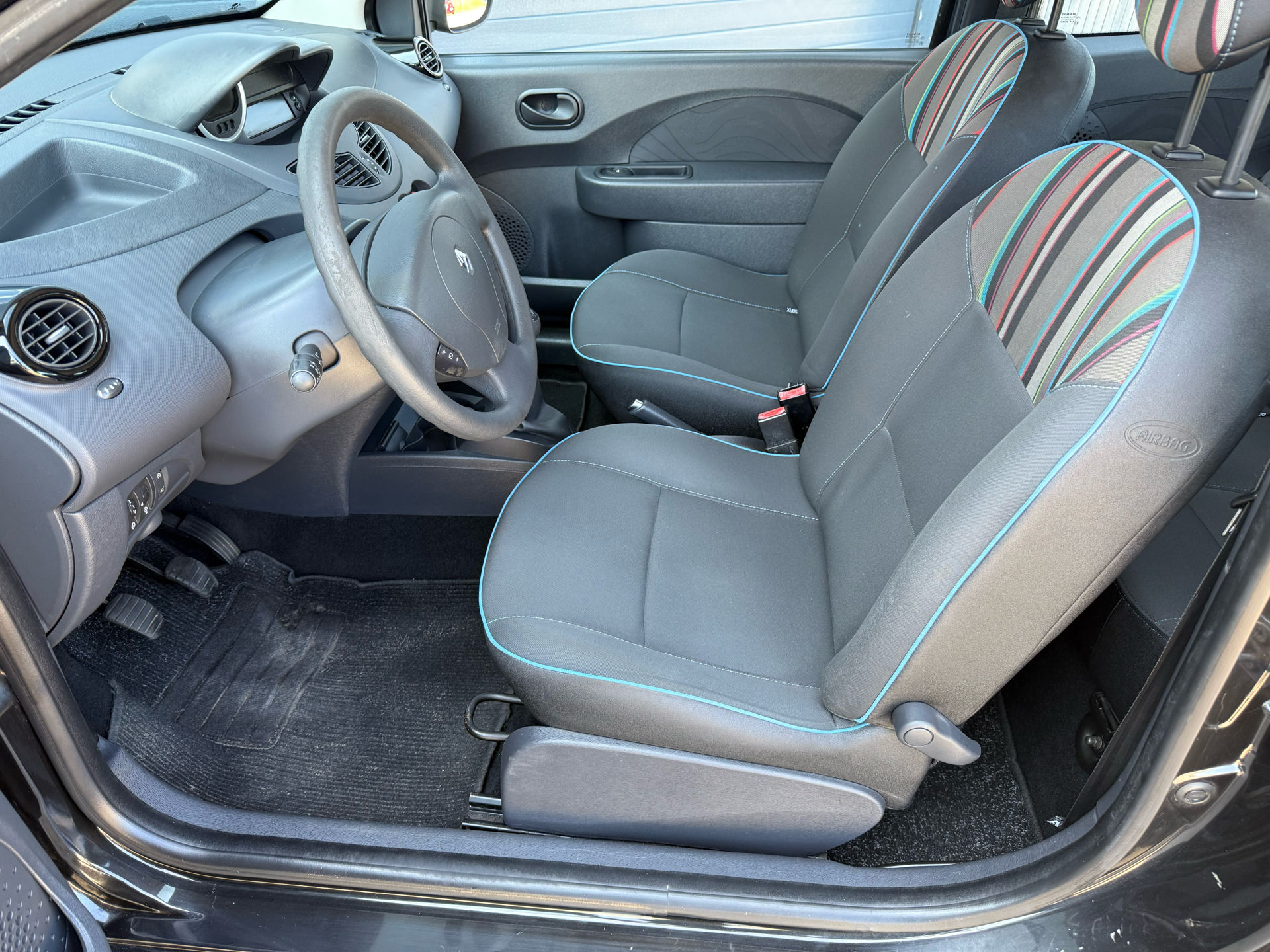 Billede af Renault Twingo 1,2 16V Authentique 75HK 3d