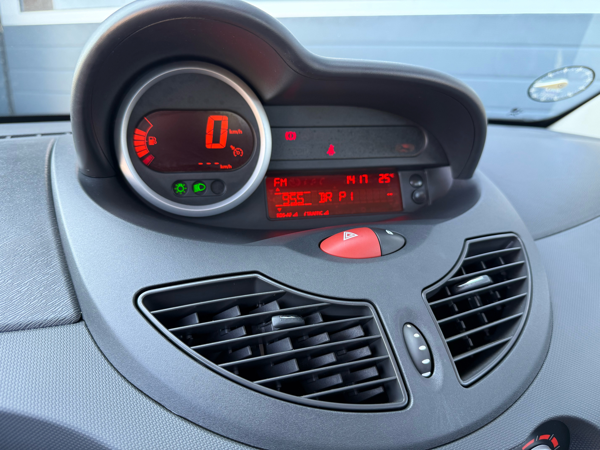 Billede af Renault Twingo 1,2 16V Authentique 75HK 3d