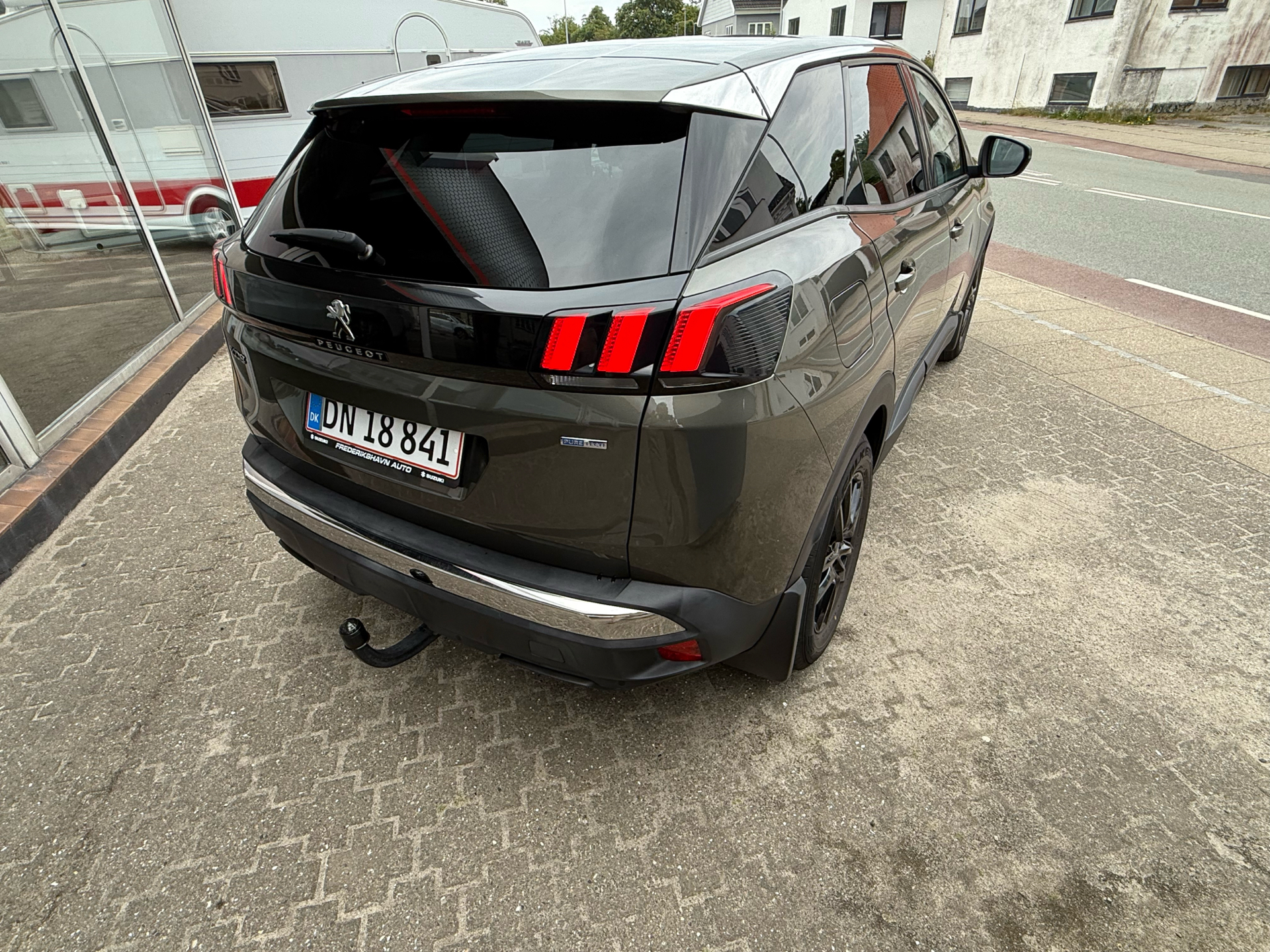 Billede af Peugeot 3008 1,2 e-THP Active 130HK 5d 6g