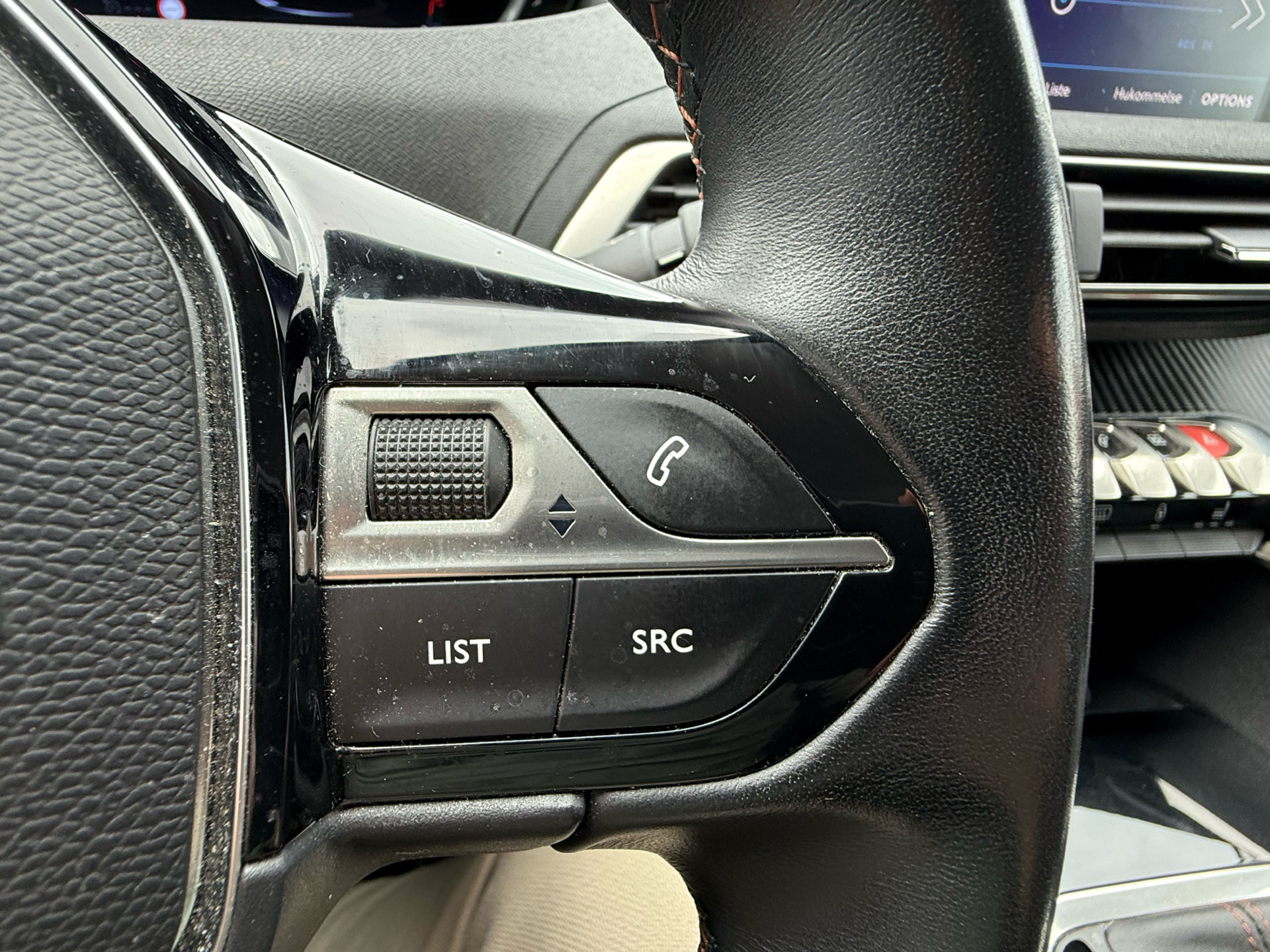 Billede af Peugeot 3008 1,2 e-THP Active 130HK 5d 6g