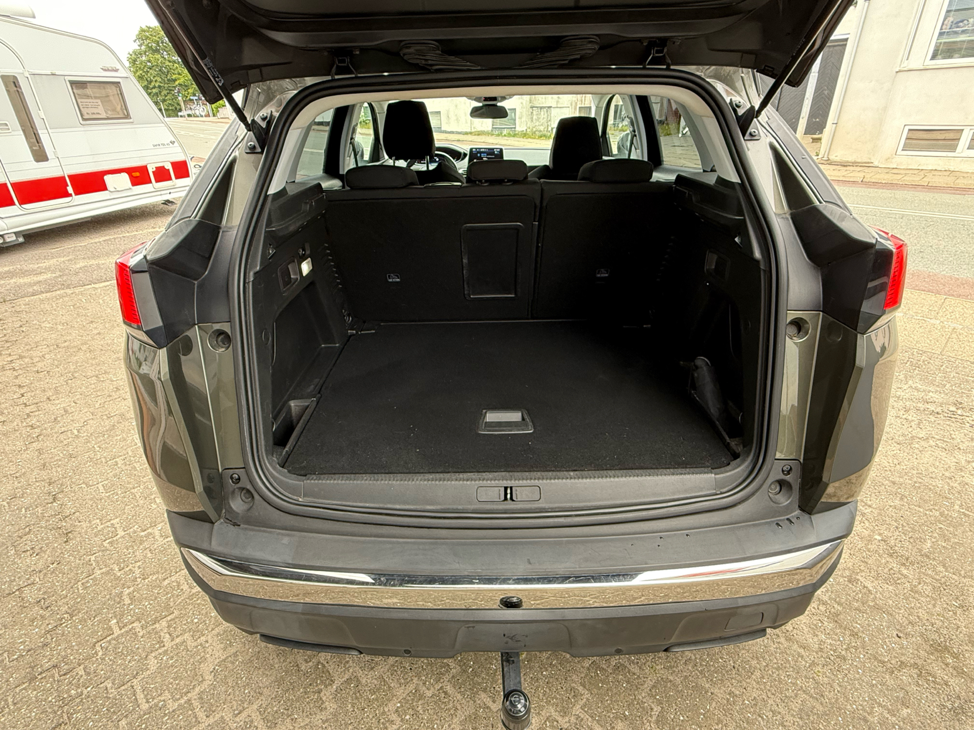 Billede af Peugeot 3008 1,2 e-THP Active 130HK 5d 6g
