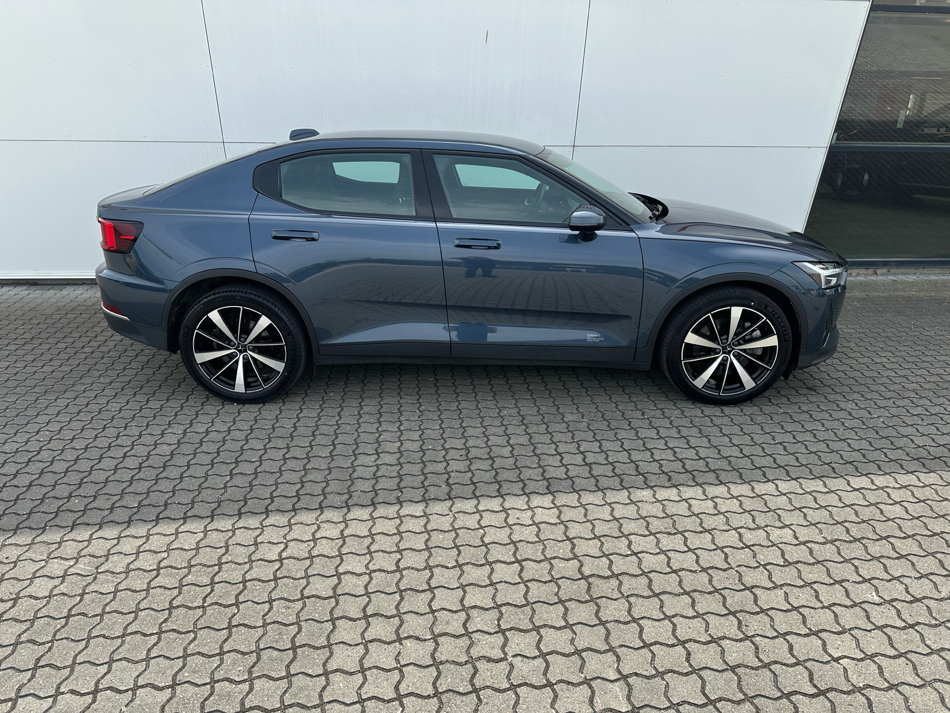 Billede af Polestar 2 EL Long range Single motor 231HK 5d Aut.