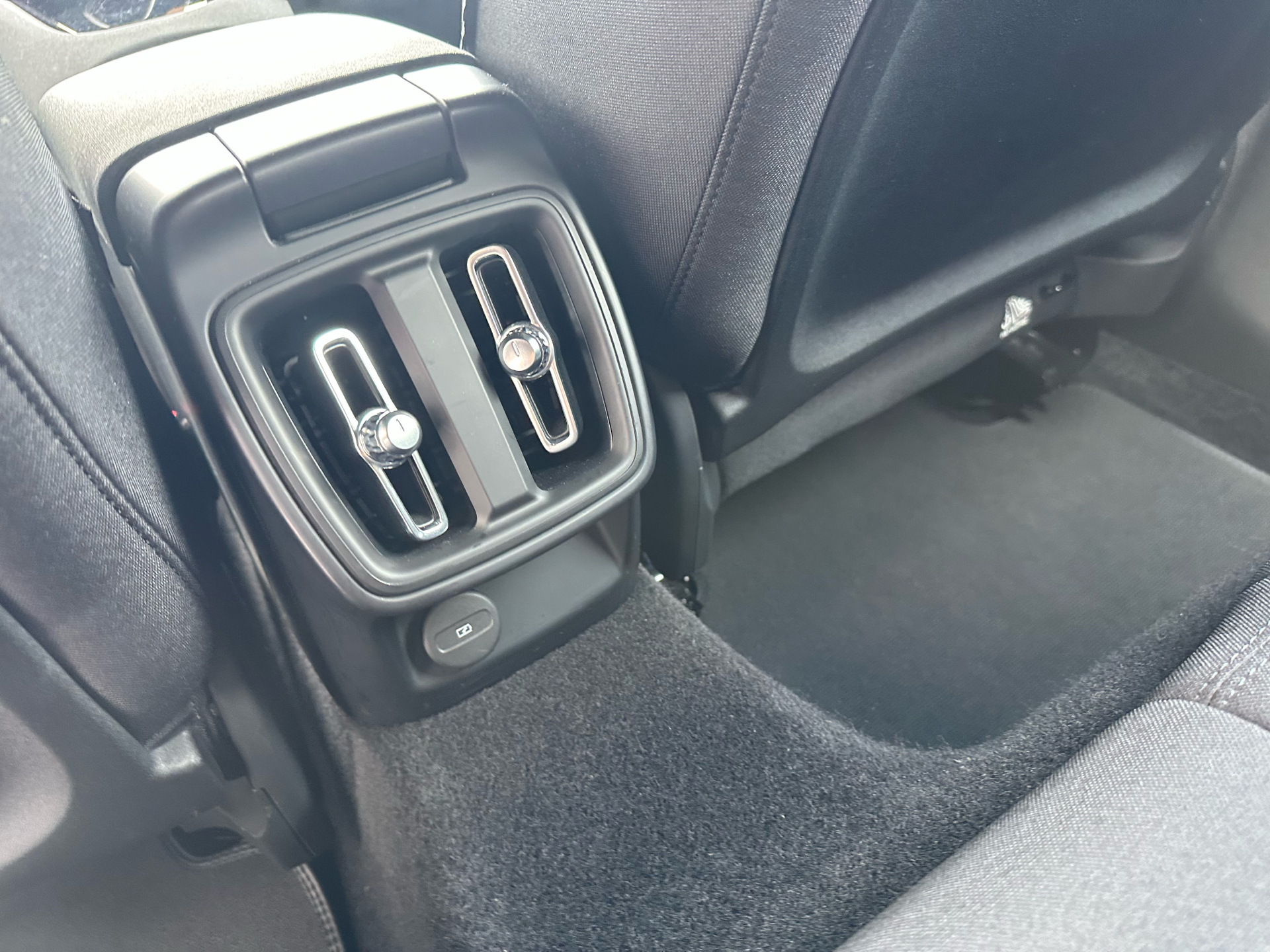 Billede af Polestar 2 EL Long range Single motor 231HK 5d Aut.