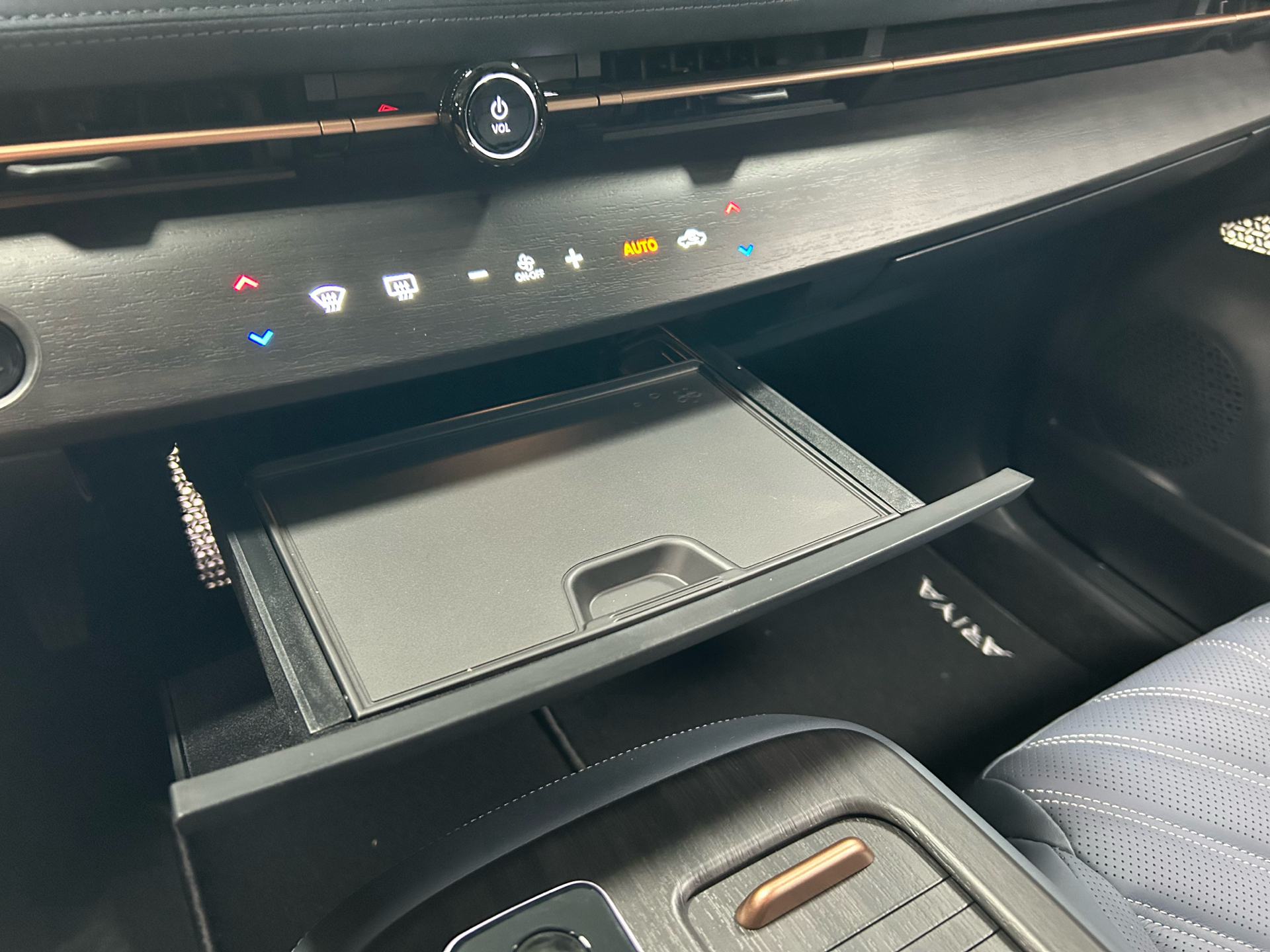 Billede af Nissan Ariya EL Evolve e-4orce 301HK 5d Aut.
