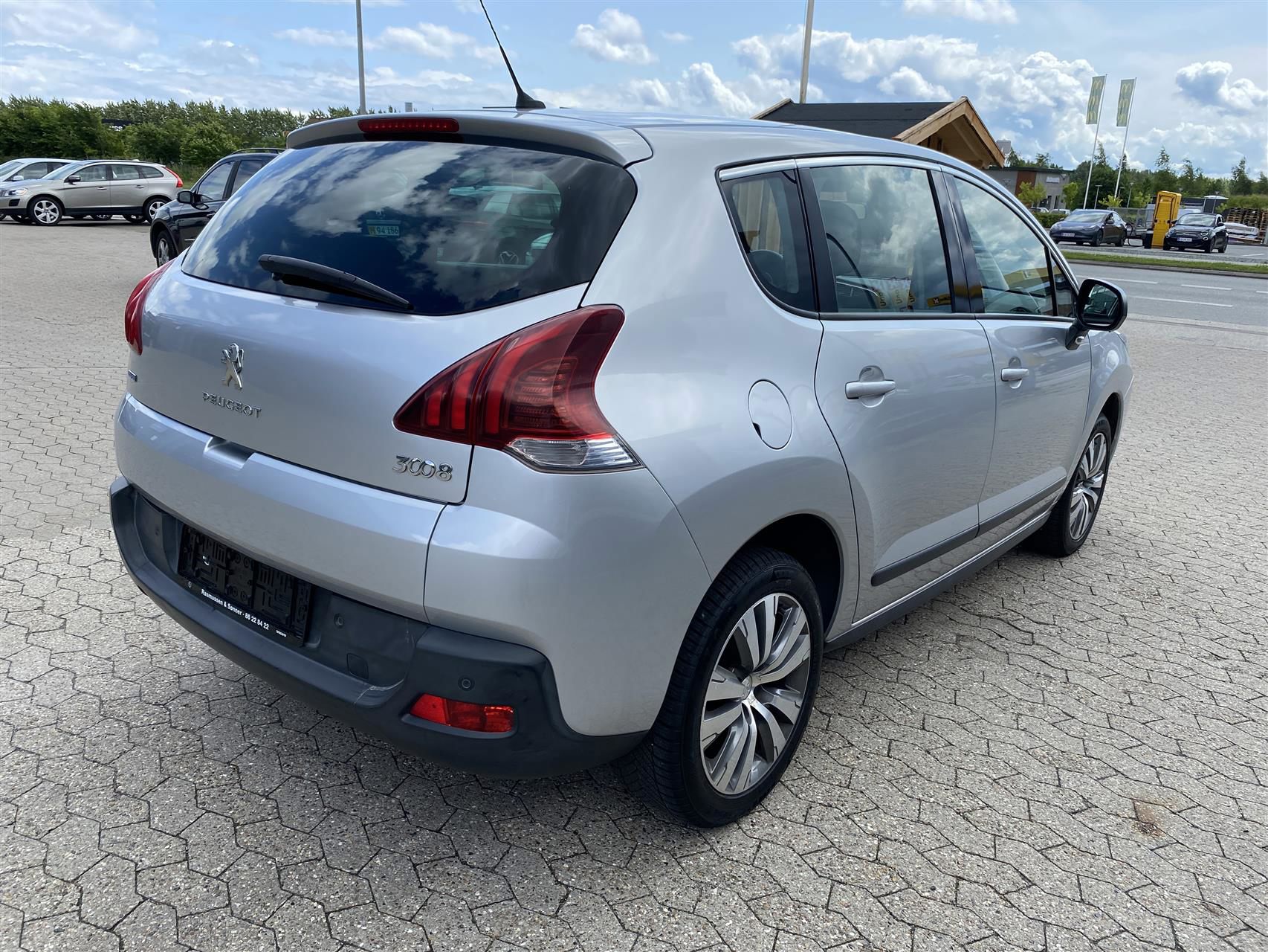 Billede af Peugeot 3008 1,6 Blue e-HDI Active EAT6 120HK Van 6g Aut.