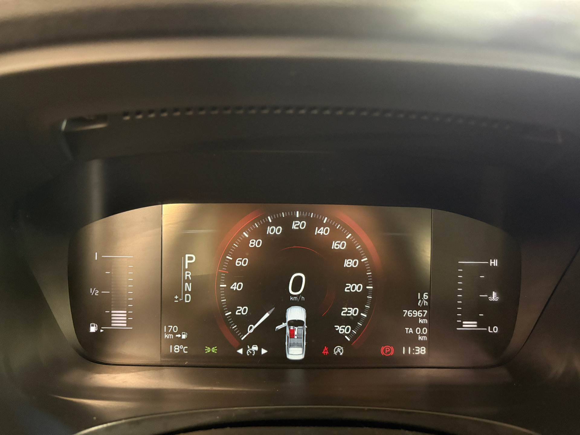 Billede af Volvo S90 2,0 T4 Momentum 190HK 8g Aut.
