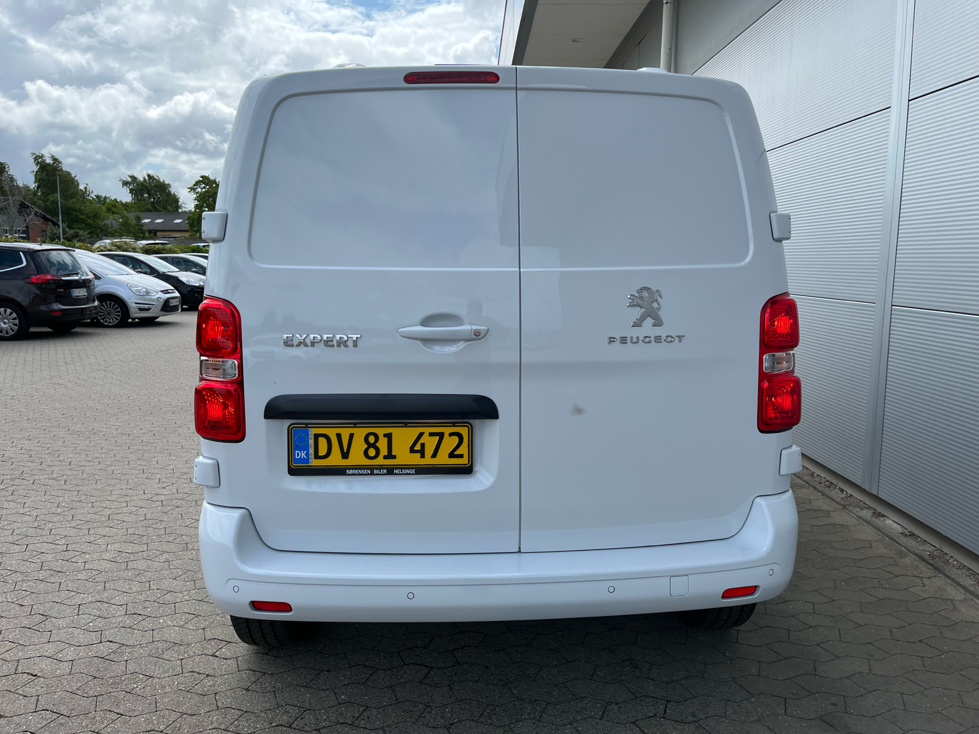 Billede af Peugeot Expert L2 2,0 BlueHDi Premium Pro EAT8 177HK Van 8g Aut.