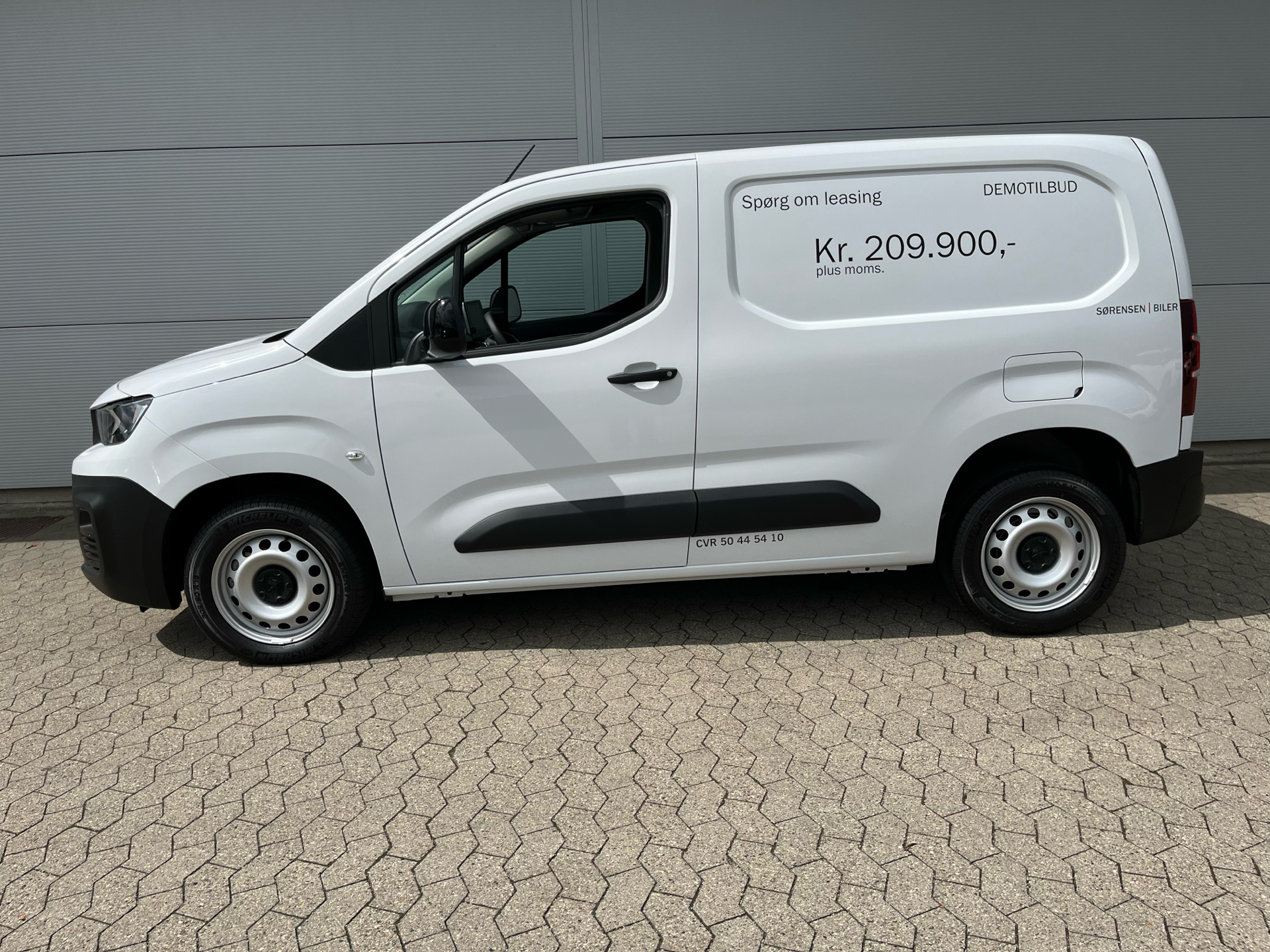 Billede af Peugeot Partner L1 V2 1,5 BlueHDi Plus Pro EAT8 130HK Van 8g Aut.