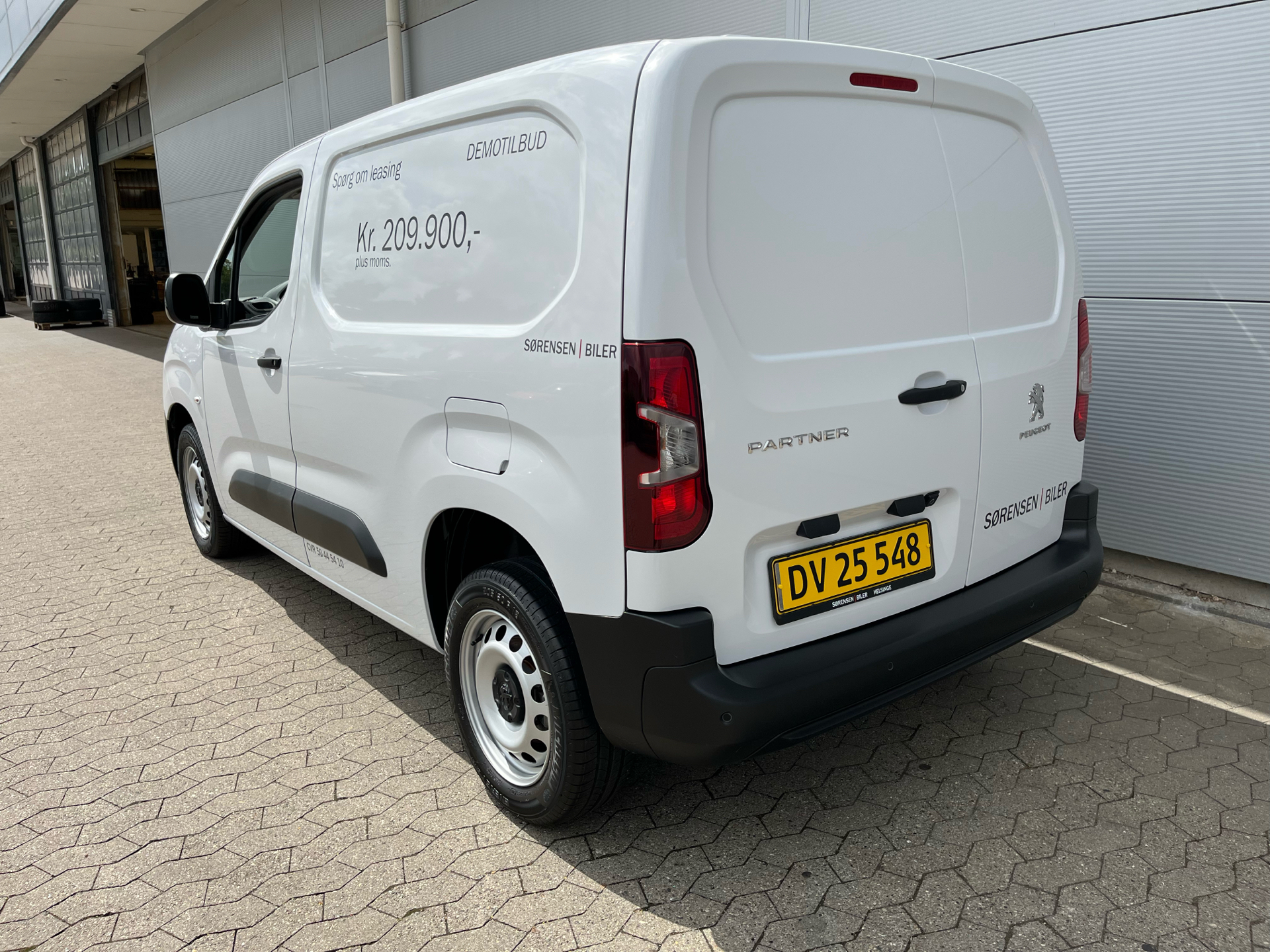 Billede af Peugeot Partner L1 V2 1,5 BlueHDi Plus Pro EAT8 130HK Van 8g Aut.