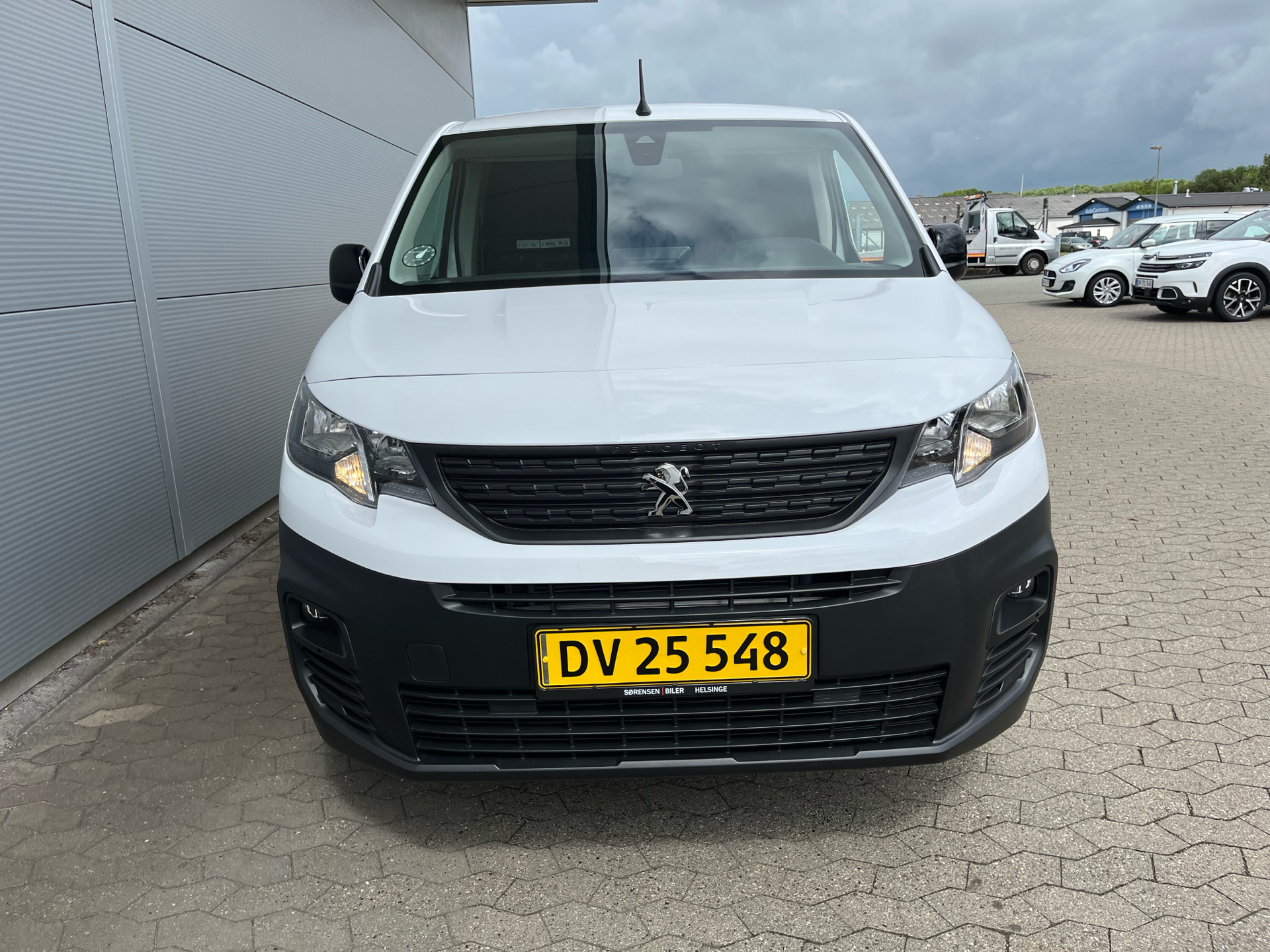 Billede af Peugeot Partner L1 V2 1,5 BlueHDi Plus Pro EAT8 130HK Van 8g Aut.