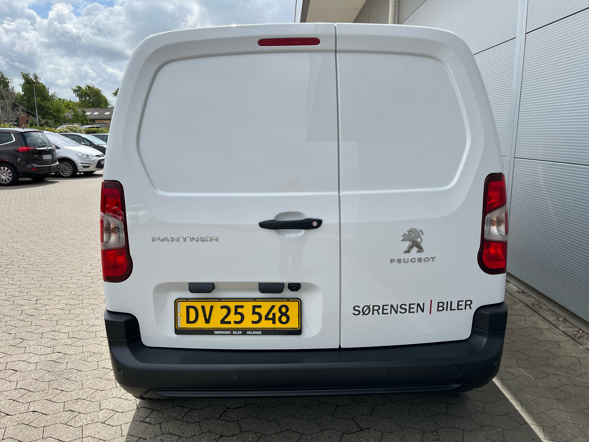 Billede af Peugeot Partner L1 V2 1,5 BlueHDi Plus Pro EAT8 130HK Van 8g Aut.