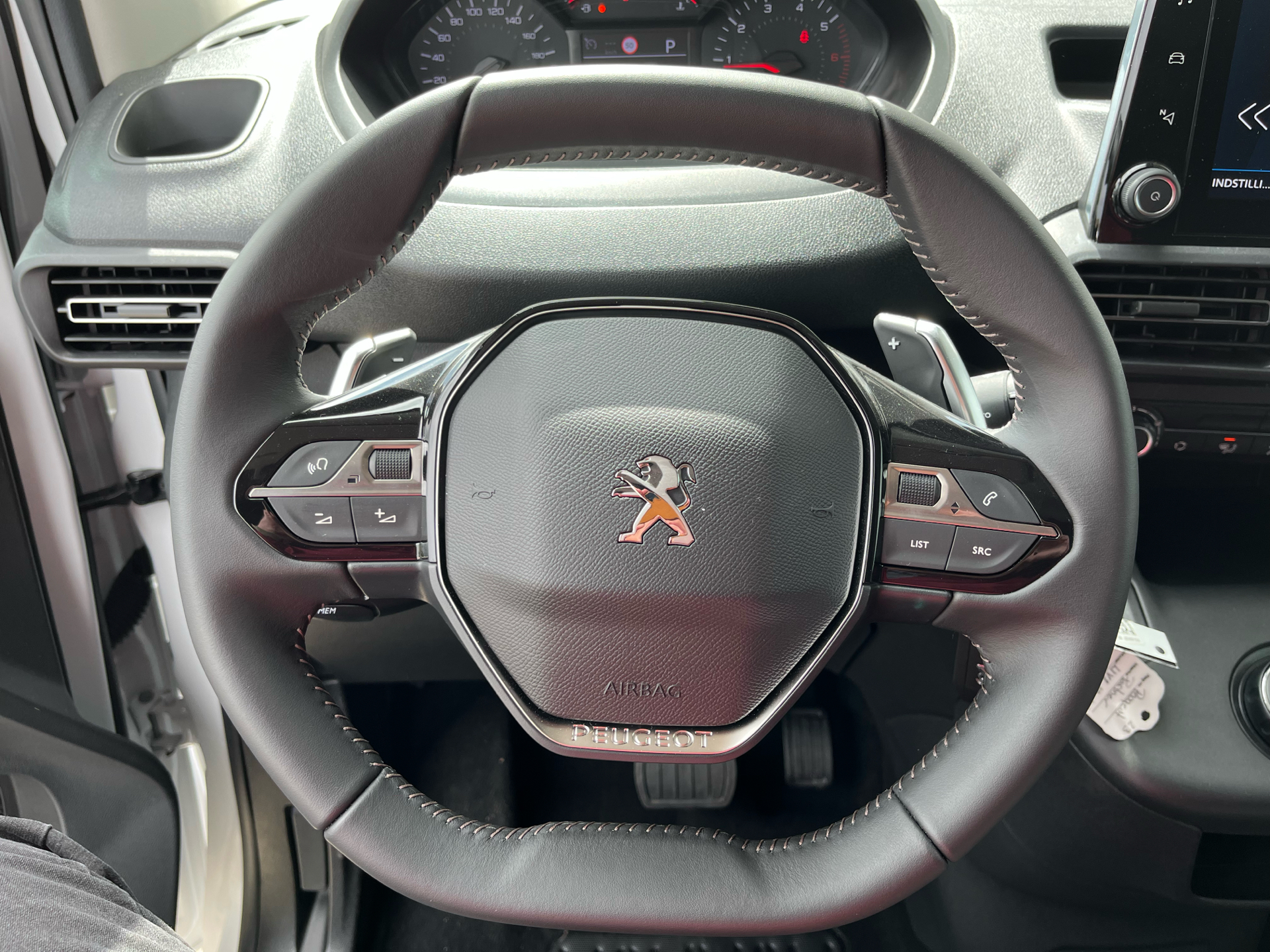 Billede af Peugeot Partner L1 V2 1,5 BlueHDi Plus Pro EAT8 130HK Van 8g Aut.