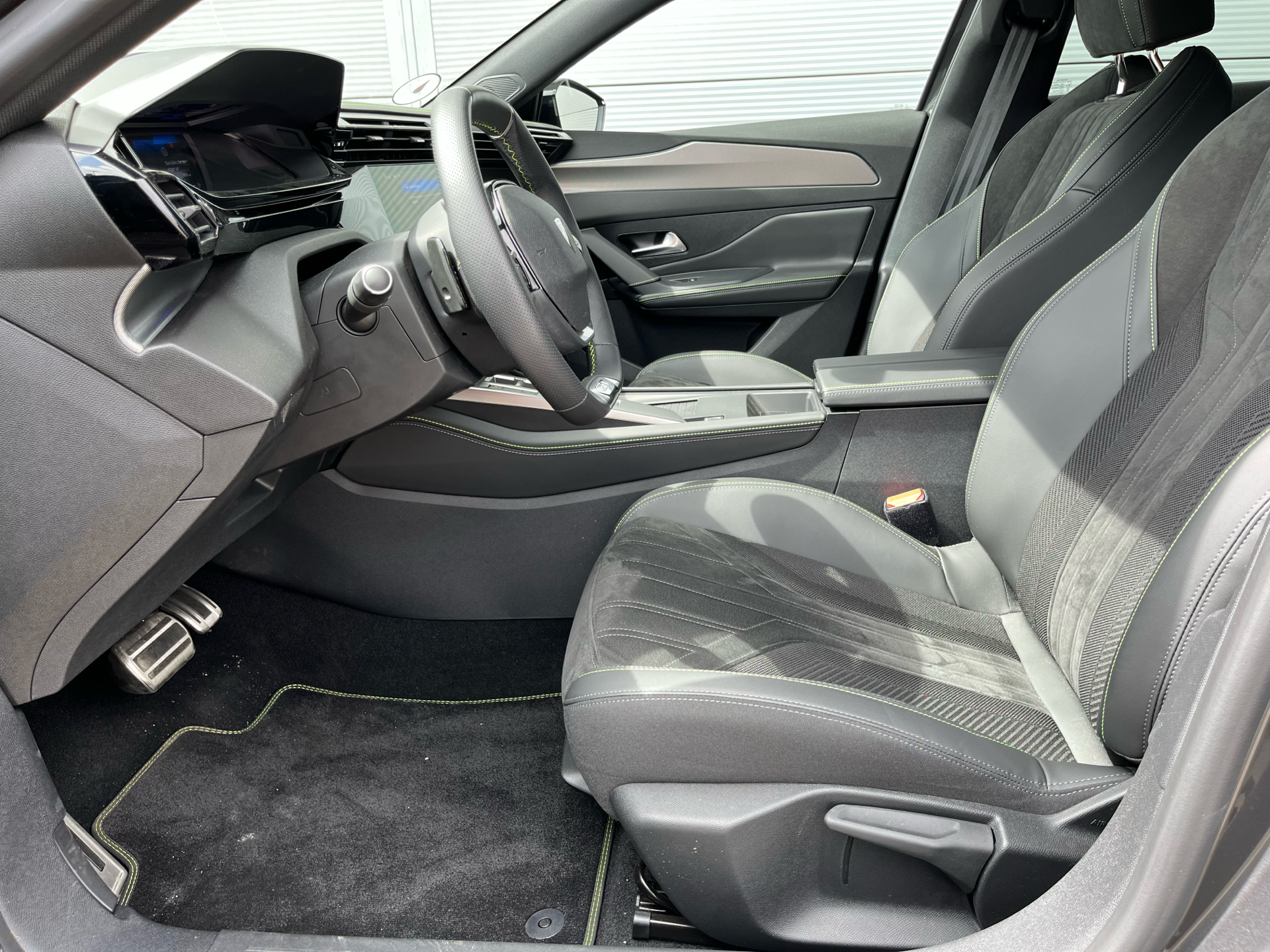 Billede af Peugeot 408 1,6 Plugin-hybrid GT EAT8 225HK 5d 8g Aut.