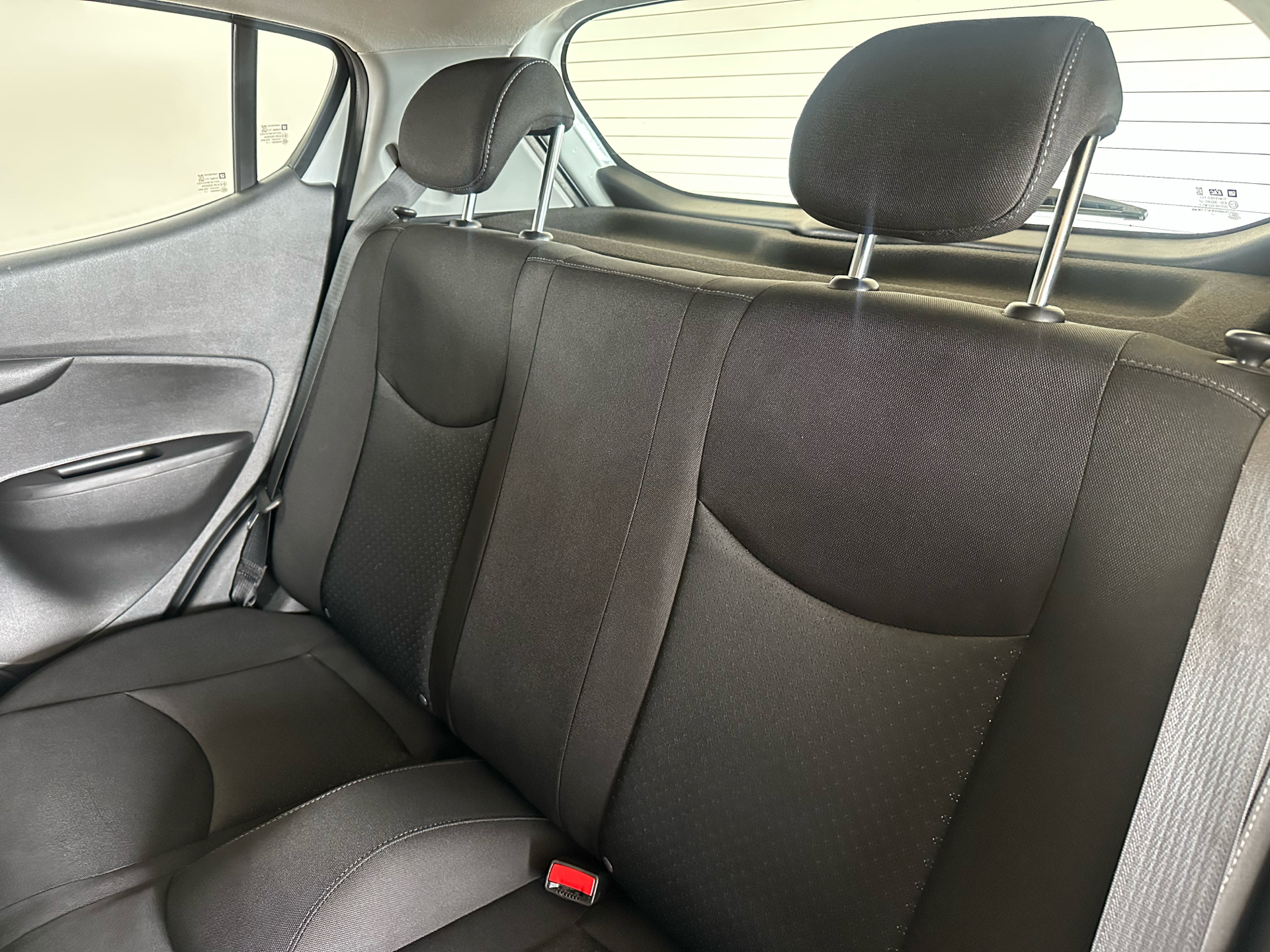 Billede af Opel Karl 1,0 Enjoy 75HK 5d