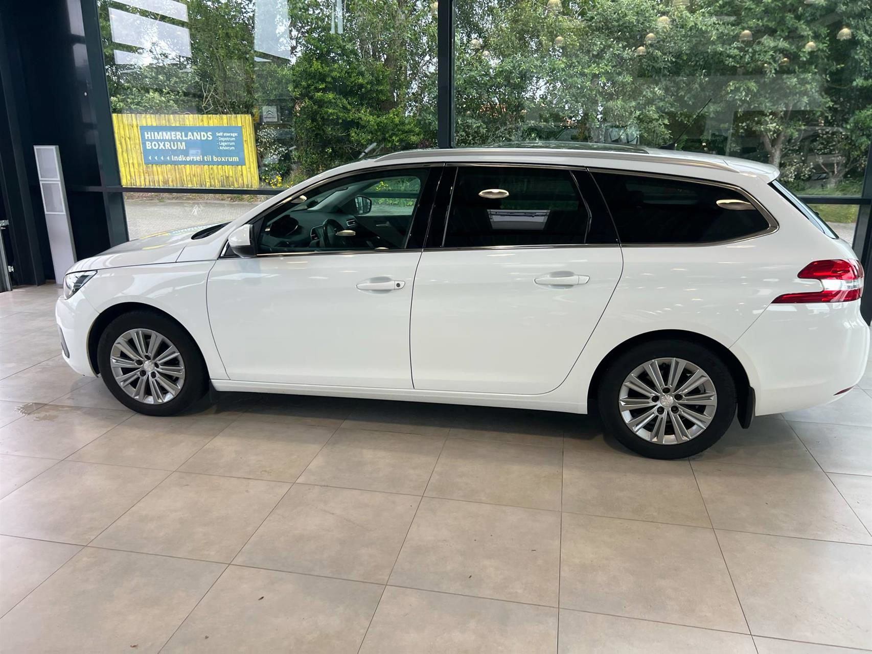 Billede af Peugeot 308 SW 1,6 BlueHDi Allure Sky 120HK Stc 6g