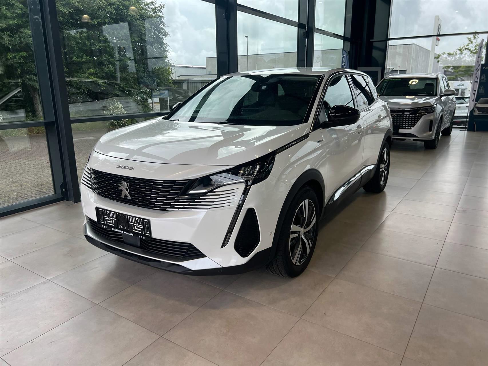 Billede af Peugeot 3008 1,6 PureTech  Plugin-hybrid Allure Pack EAT8 225HK 5d 8g Aut.