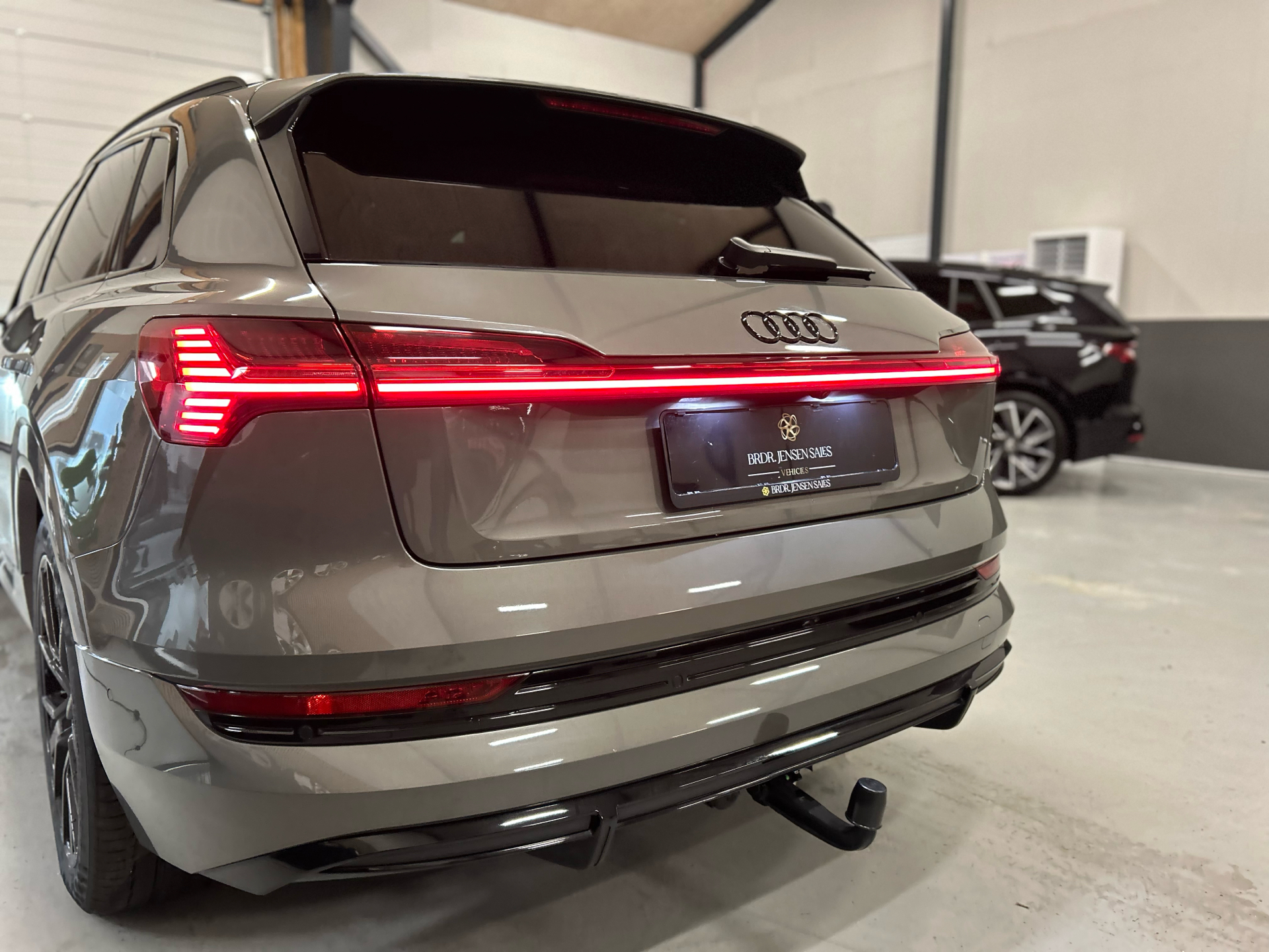 Billede af Audi E-tron 55 Black Edition Quattro 408HK 5d Aut. 