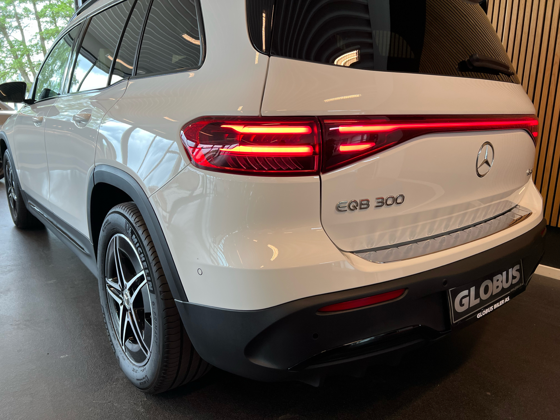 Billede af Mercedes-Benz EQB 300 EL AMG Line 4Matic 228HK 5d Aut.