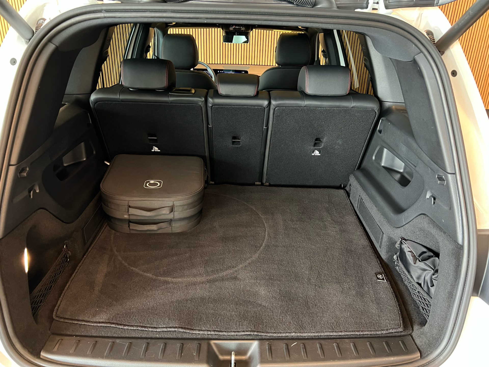 Billede af Mercedes-Benz EQB 300 EL AMG Line 4Matic 228HK 5d Aut.
