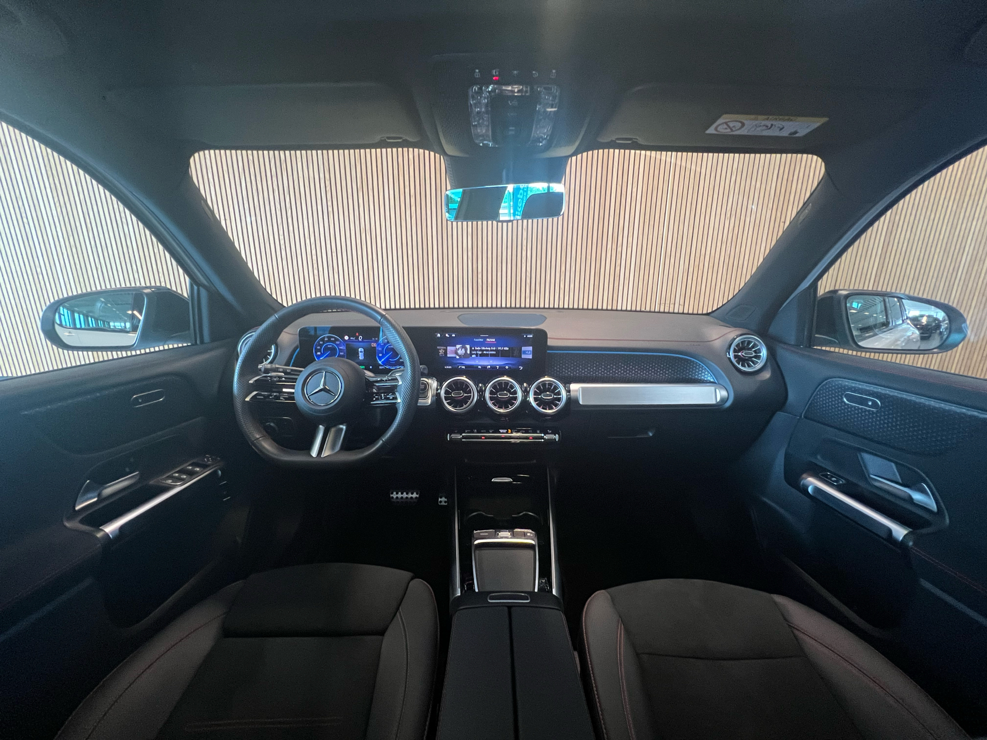 Billede af Mercedes-Benz EQB 300 EL AMG Line 4Matic 228HK 5d Aut.