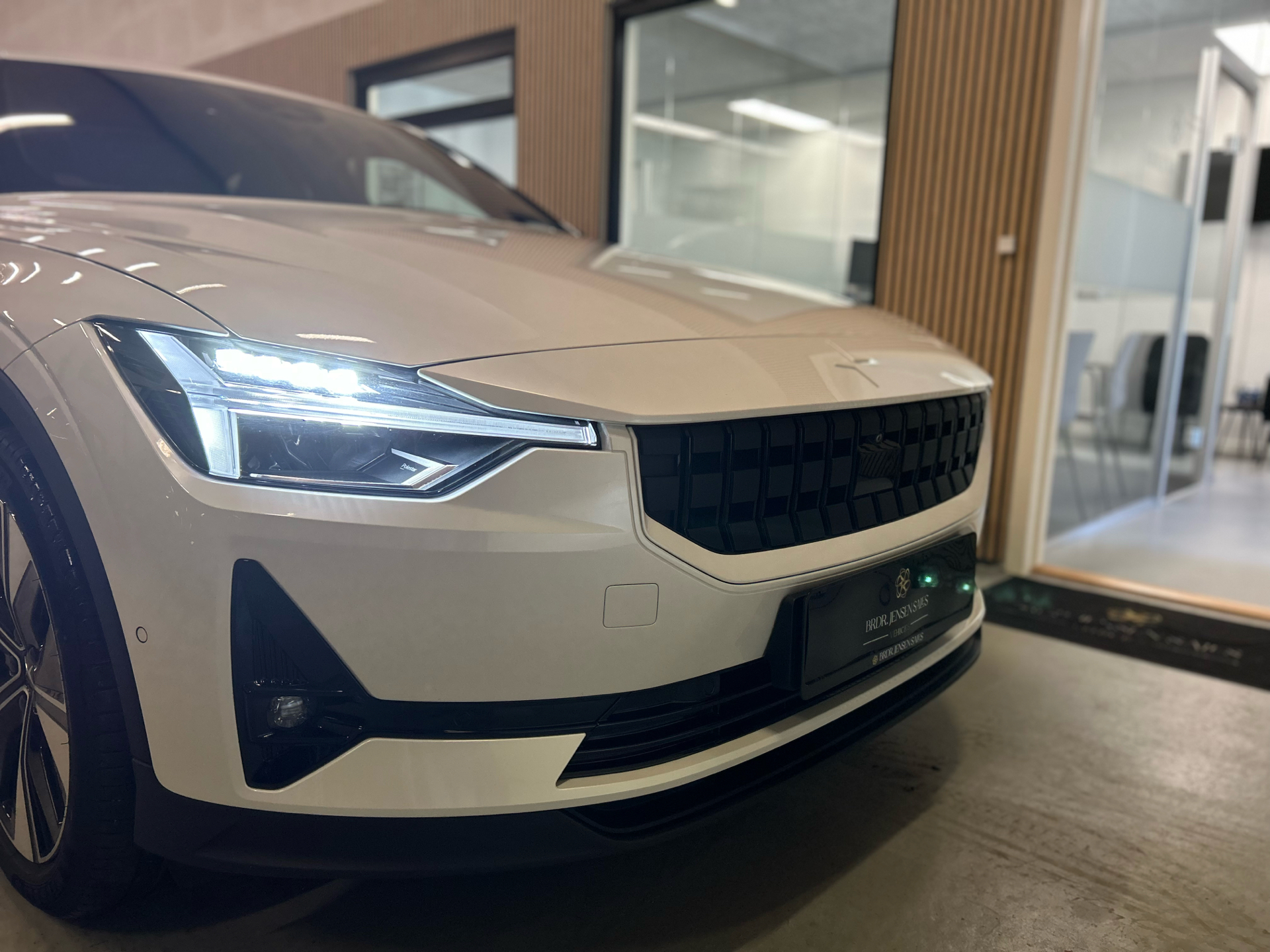 Billede af Polestar 2 EL Long range Single motor 231HK 5d Aut.